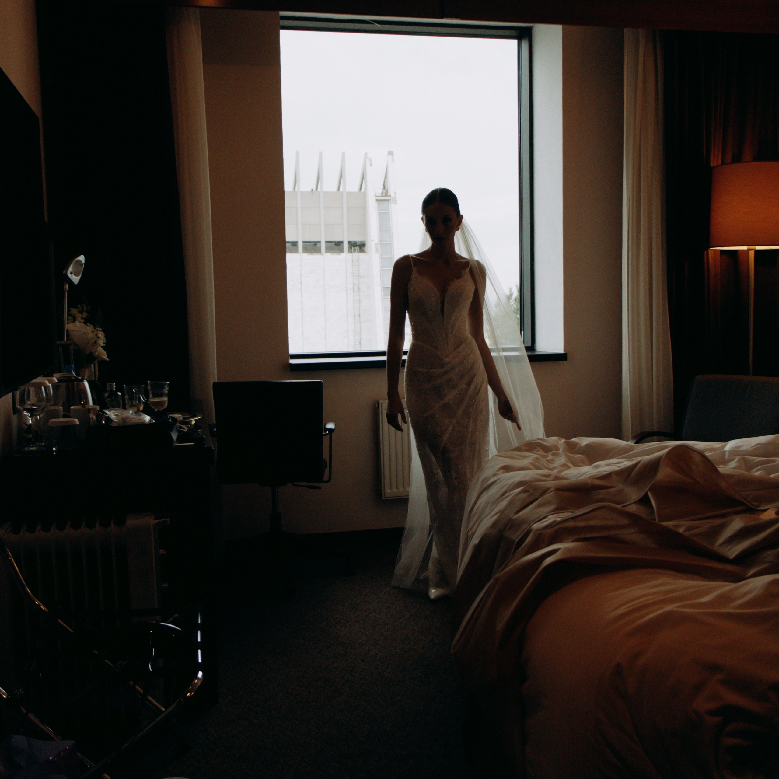 Т&Ю. ЗАГС, Hilton