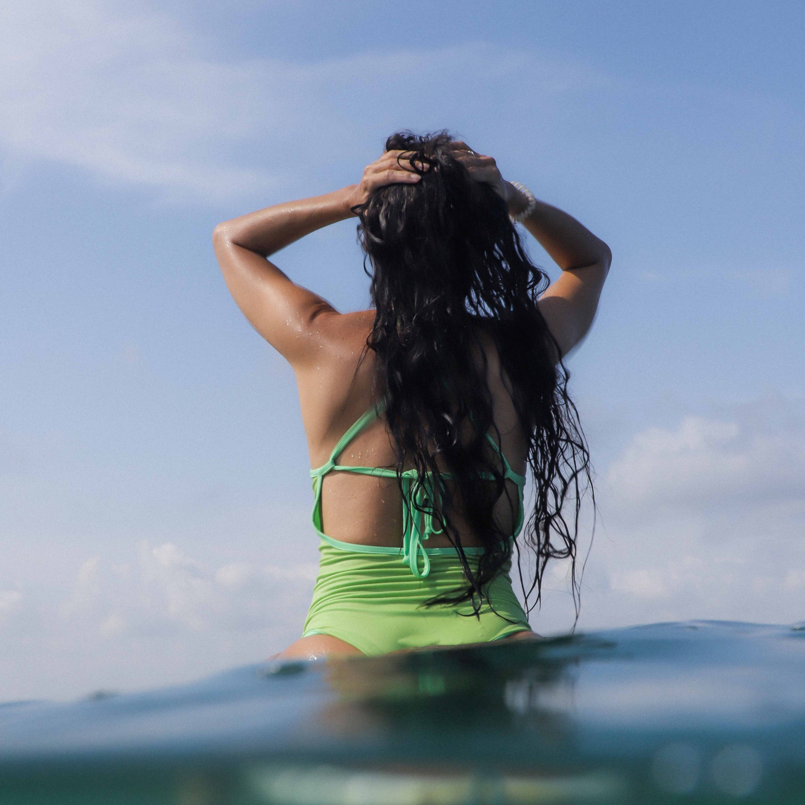 Лизи с воды велигама