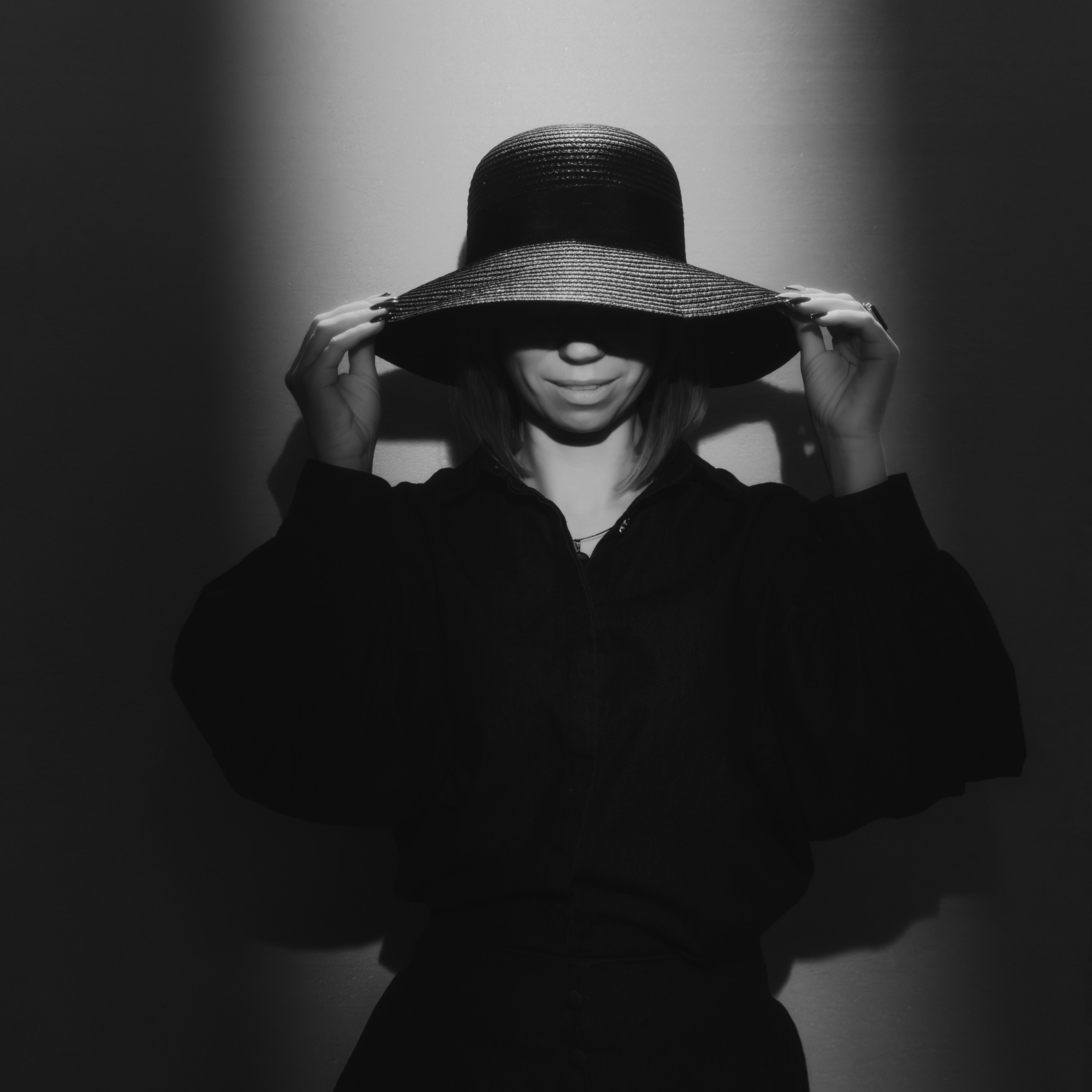 Фотосессия для таролога Оксаны в фотостудии в Ростове-на-Дону. Портретный фотограф в Ростове-на-Дону Антон Казарин