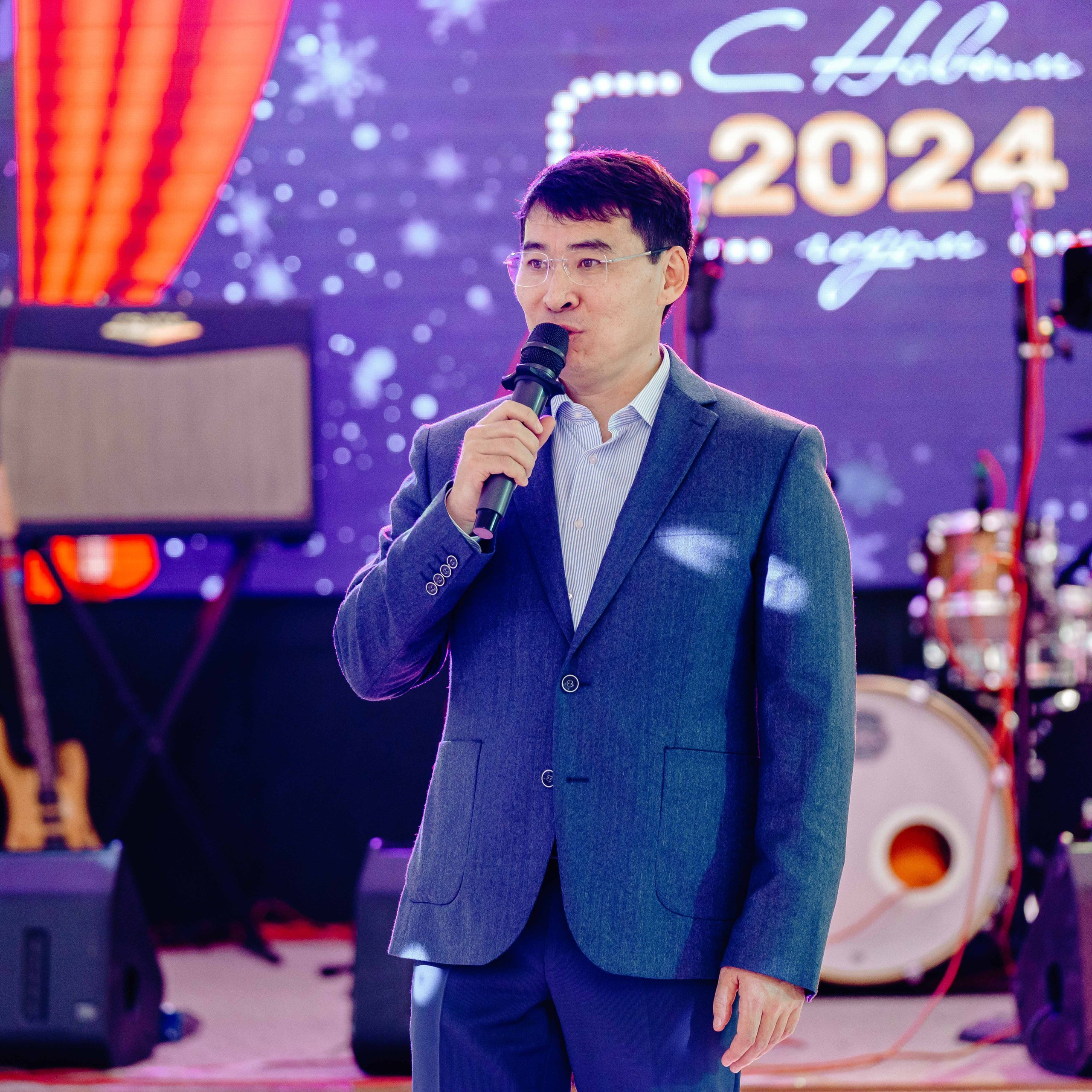 Отзывы о работе фотографа в Алматы — мнения клиентов Михаила Ситникова | Prophoto.kz. Репортажный фотограф в Алматы — Настоящие эмоции и живые кадры | ProPhoto.kz