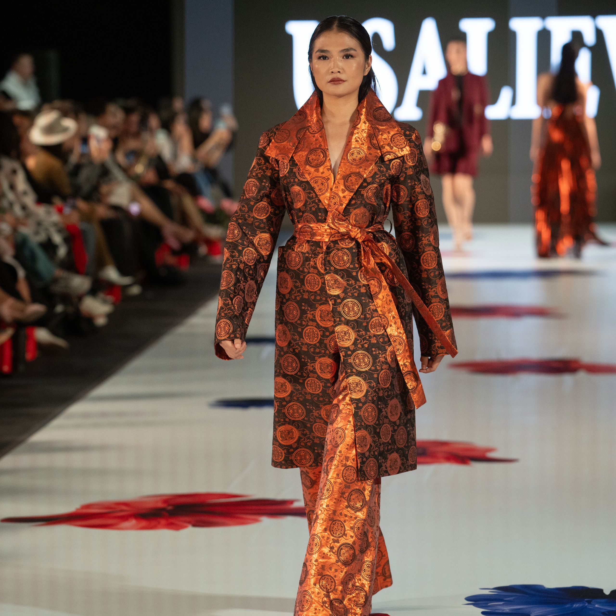 Дизайнер Ulugbek Sailev(@_saliyev_ulugbek)