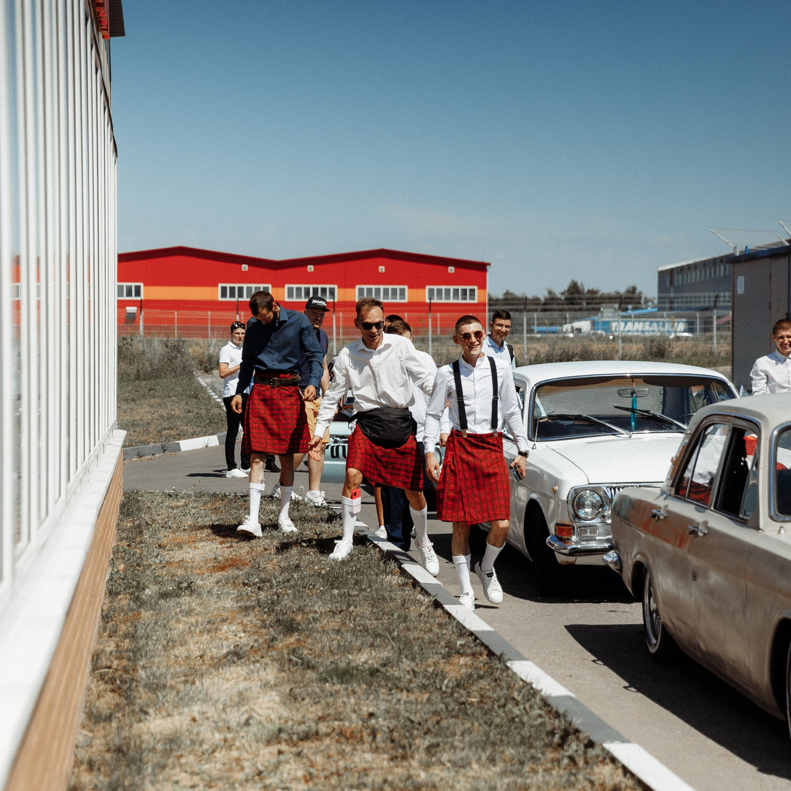 ЛОУРАЙДЕР. EFIMOV IN SPACE — свадебный фотограф