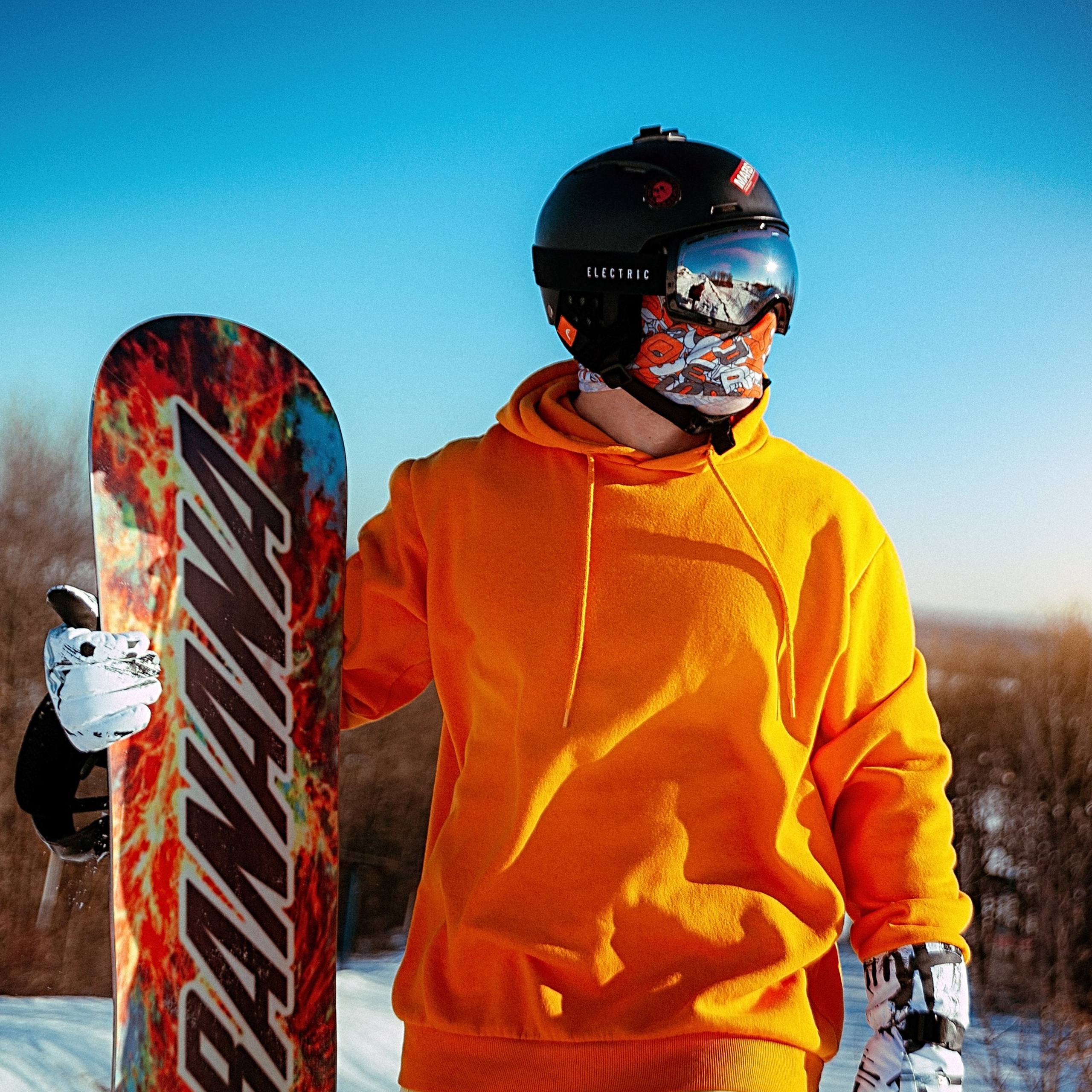 LOVEBOARD. EFIMOV IN SPACE — свадебный фотограф