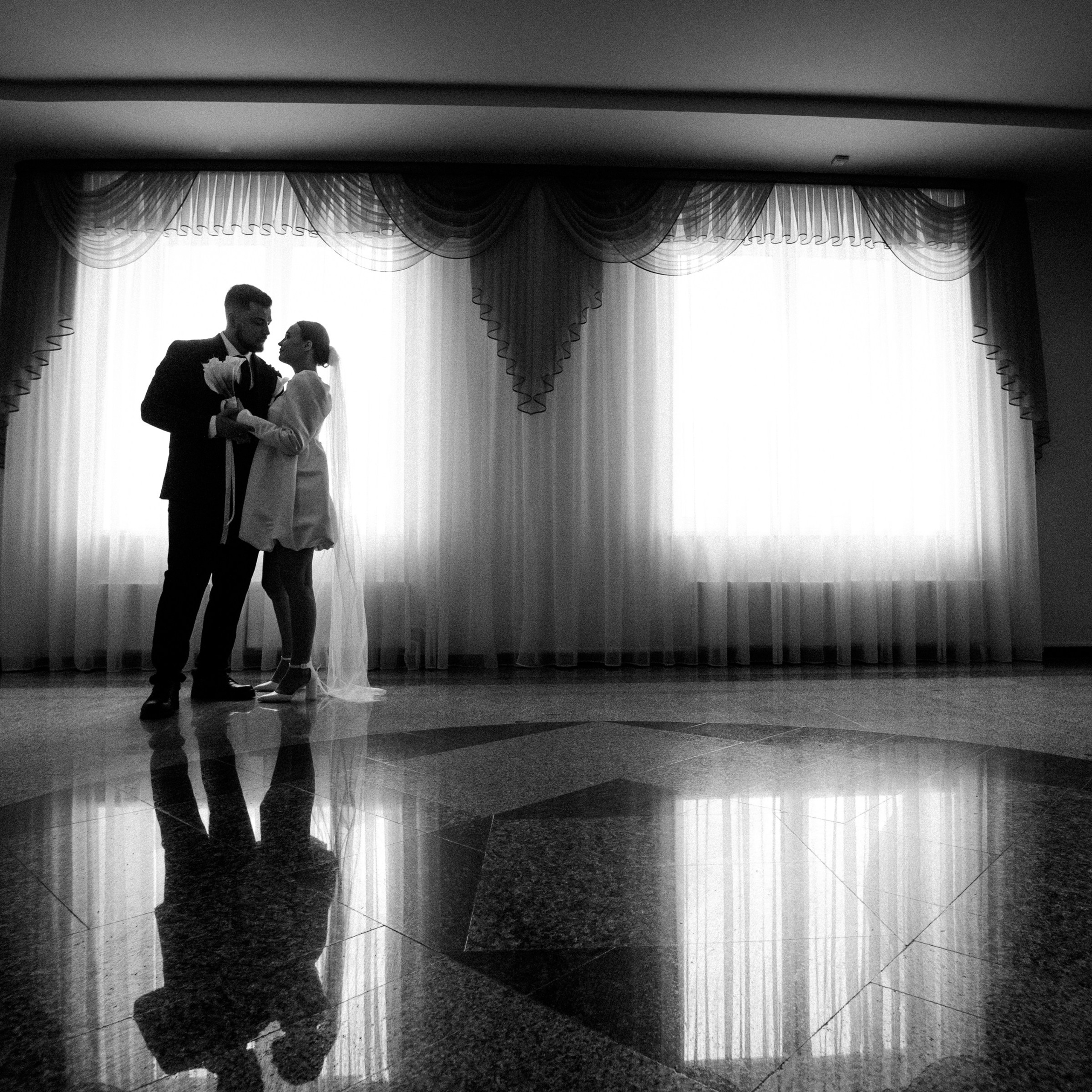 MARK. EFIMOV IN SPACE — свадебный фотограф