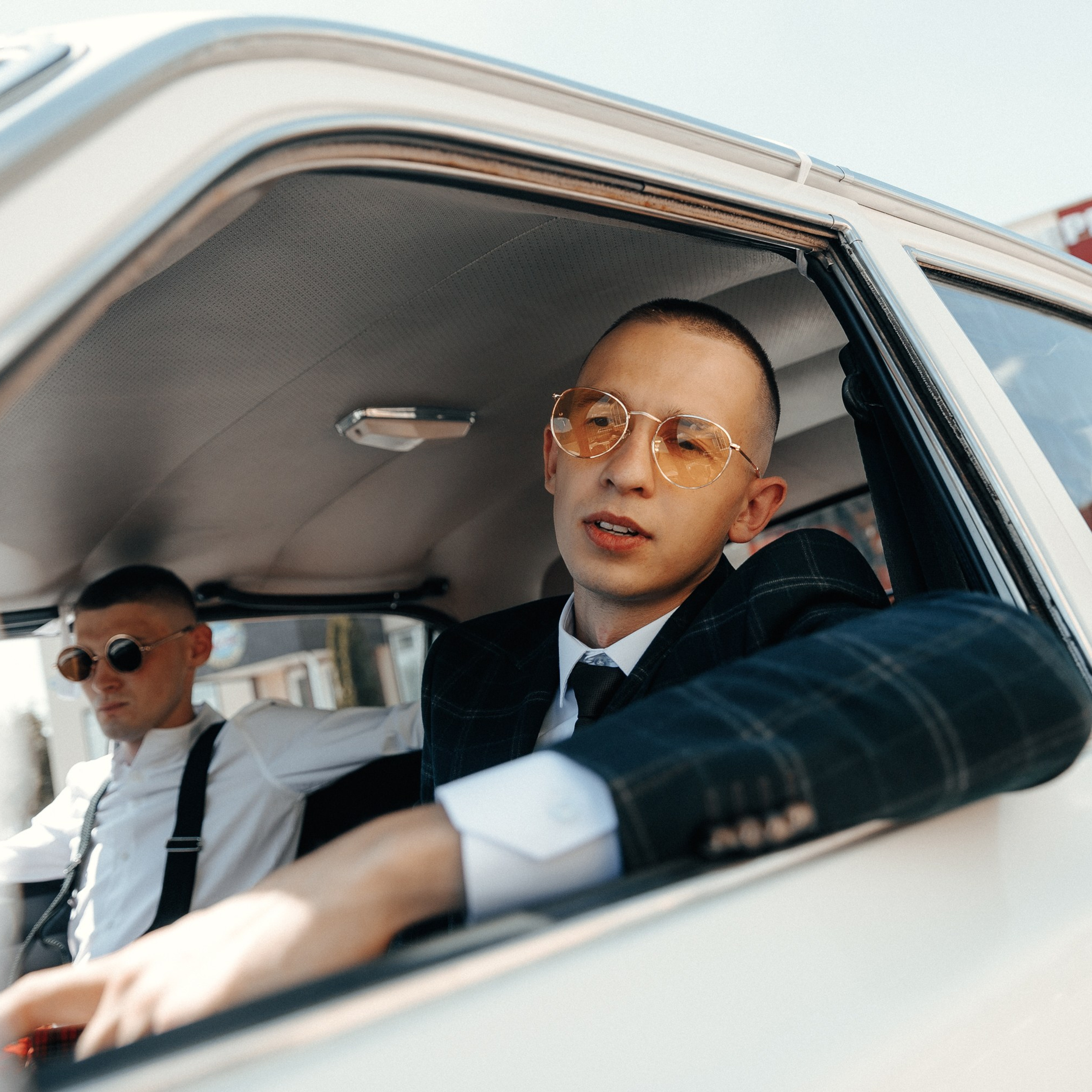 ЛОУРАЙДЕР. EFIMOV IN SPACE — свадебный фотограф