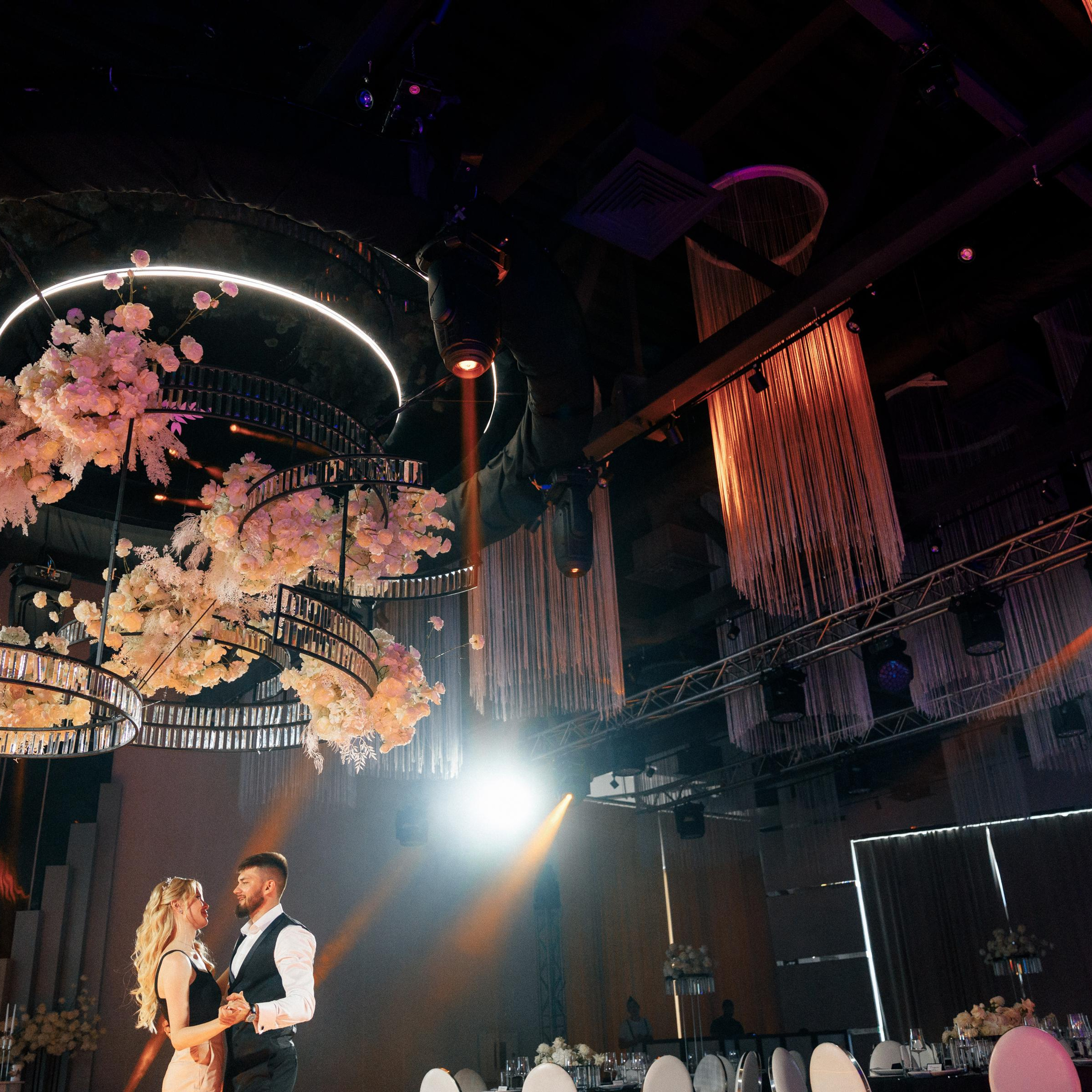 JANI CRYSTAL. EFIMOV IN SPACE — свадебный фотограф