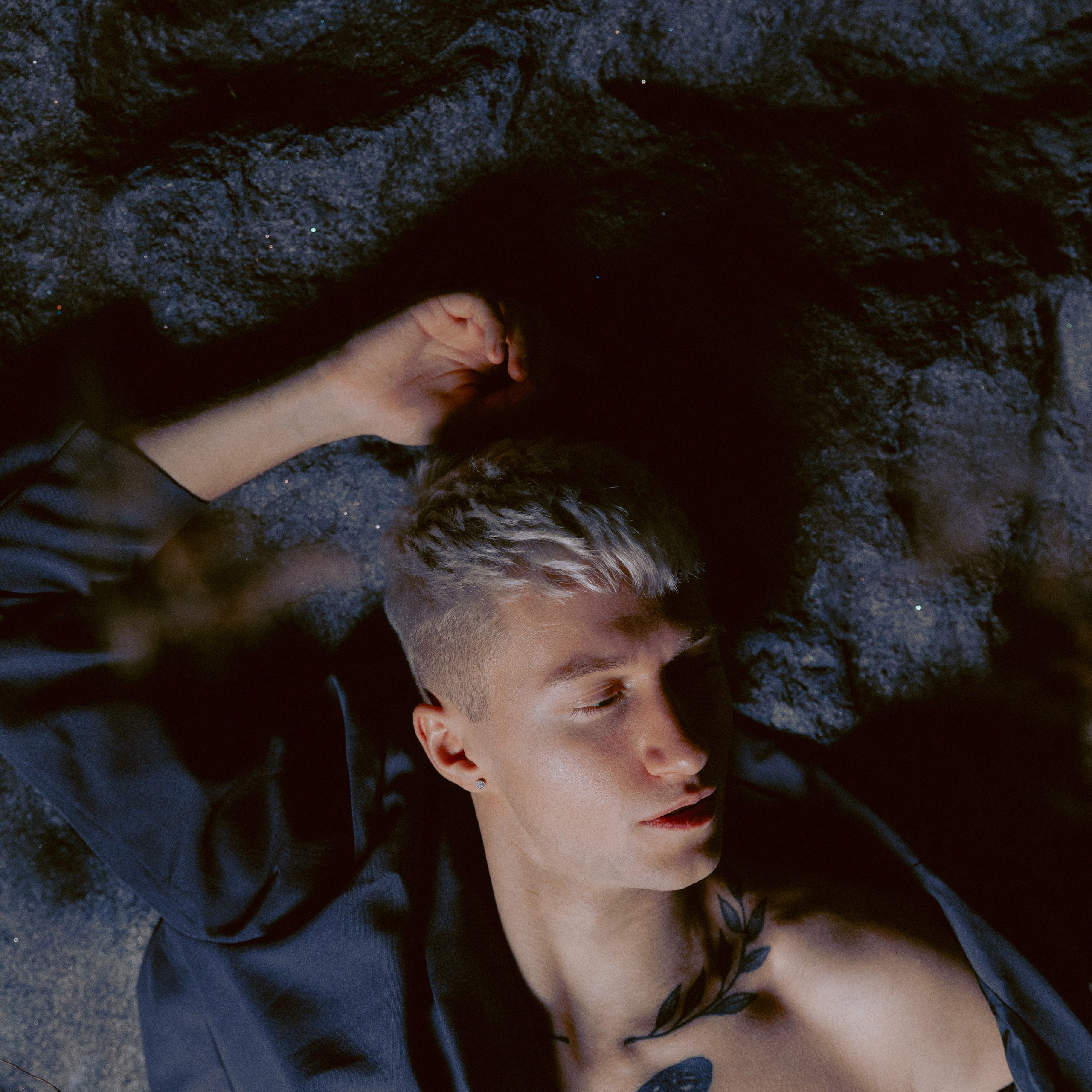 PODIUM. EFIMOV IN SPACE — свадебный фотограф