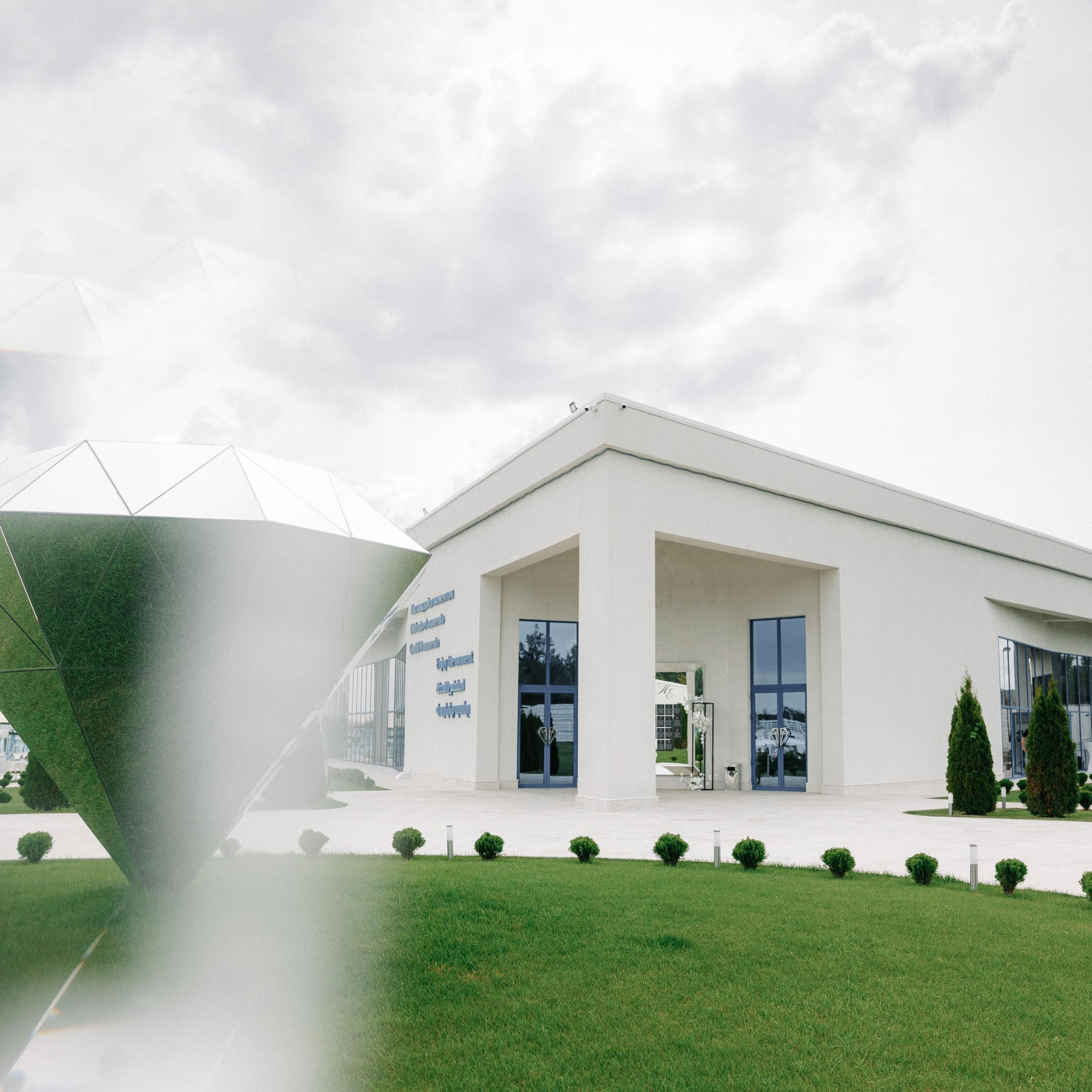 JANI CRYSTAL. EFIMOV IN SPACE — свадебный фотограф