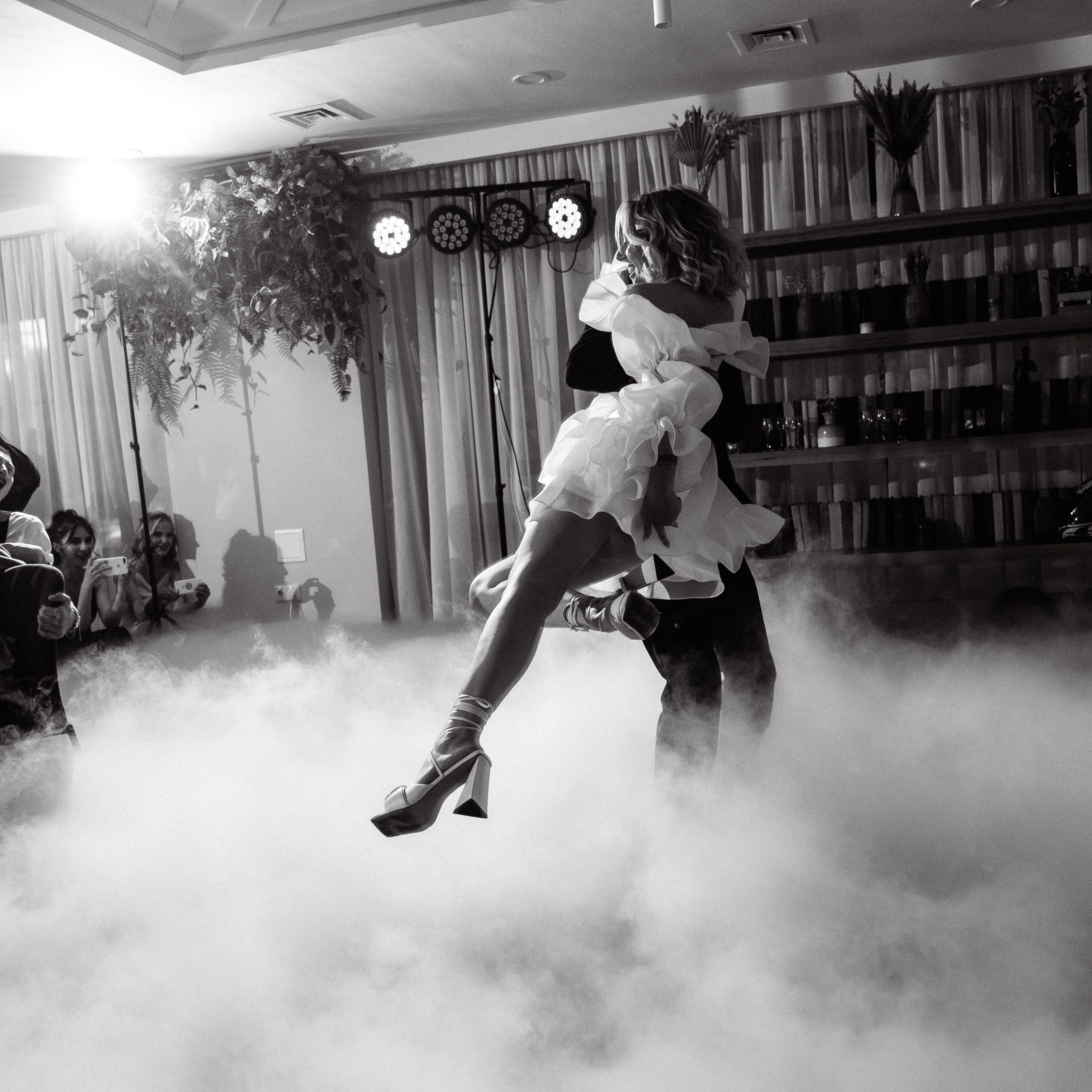 ЛОУРАЙДЕР. EFIMOV IN SPACE — свадебный фотограф