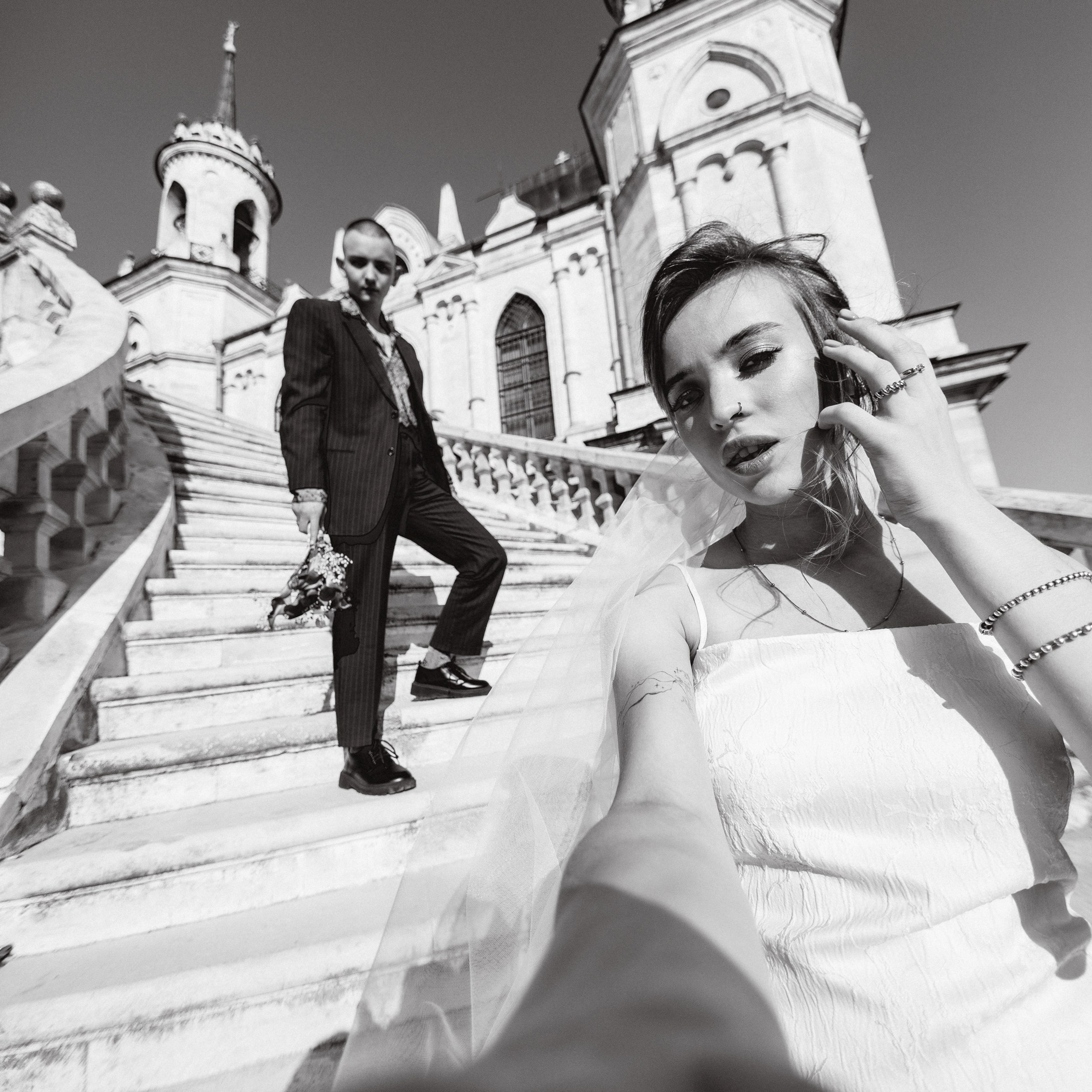 SCARO & YANAANII. EFIMOV IN SPACE — свадебный фотограф