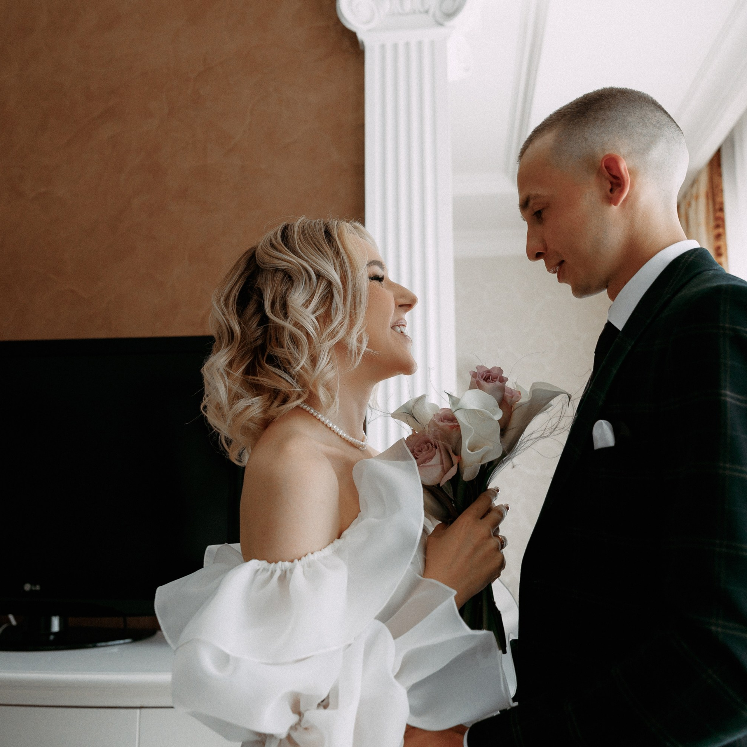 ЛОУРАЙДЕР. EFIMOV IN SPACE — свадебный фотограф