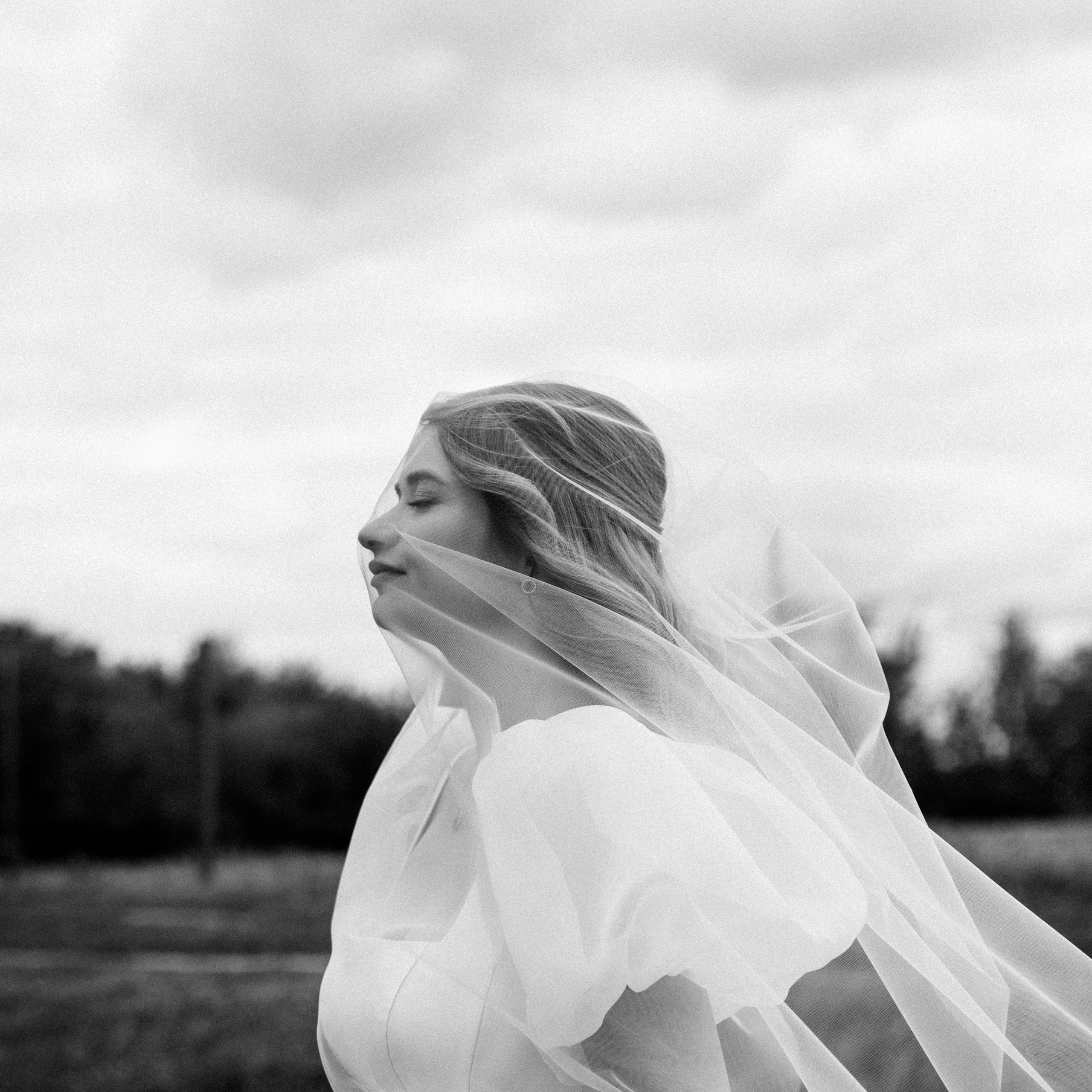 BULKA. EFIMOV IN SPACE — свадебный фотограф