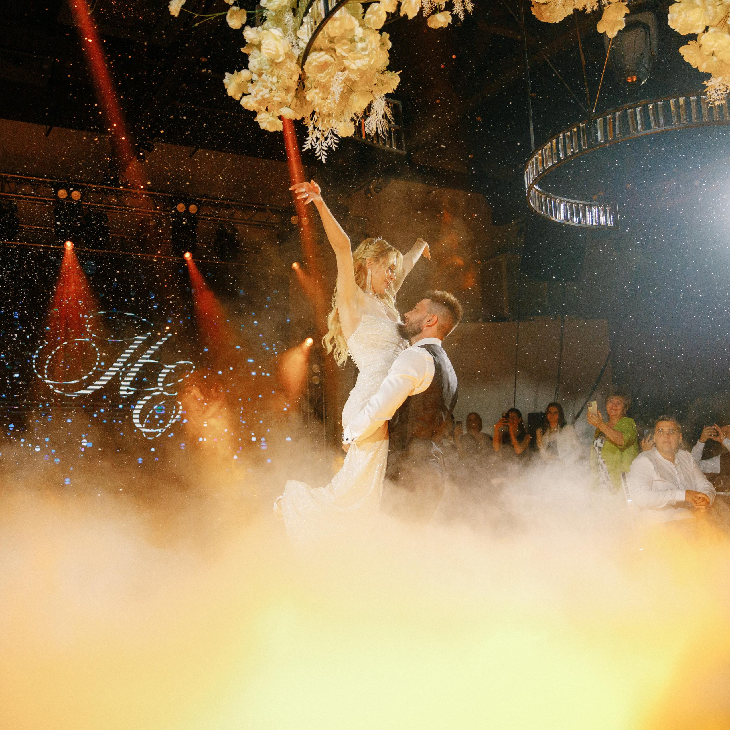 JANI CRYSTAL. EFIMOV IN SPACE — свадебный фотограф