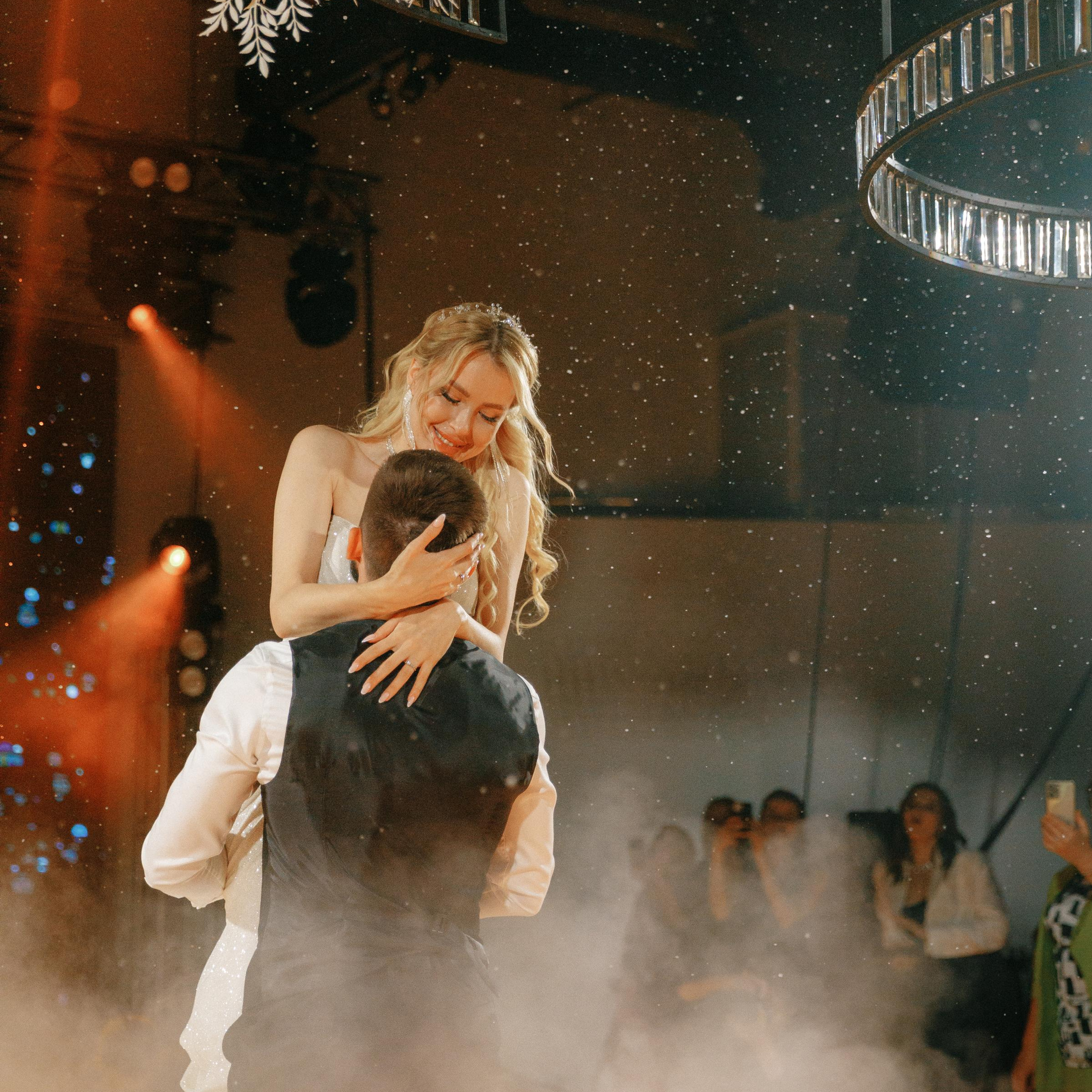 JANI CRYSTAL. EFIMOV IN SPACE — свадебный фотограф