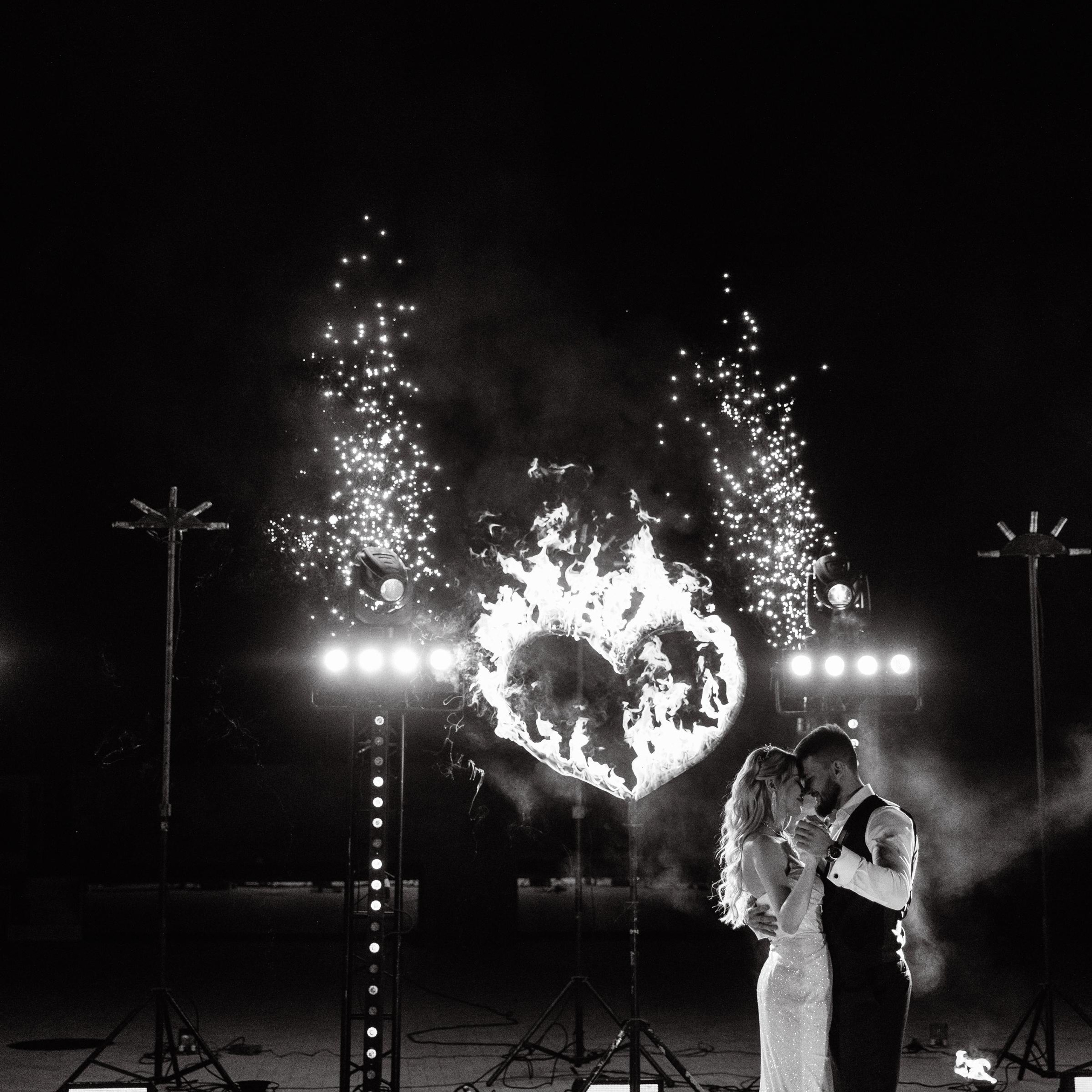 JANI CRYSTAL. EFIMOV IN SPACE — свадебный фотограф