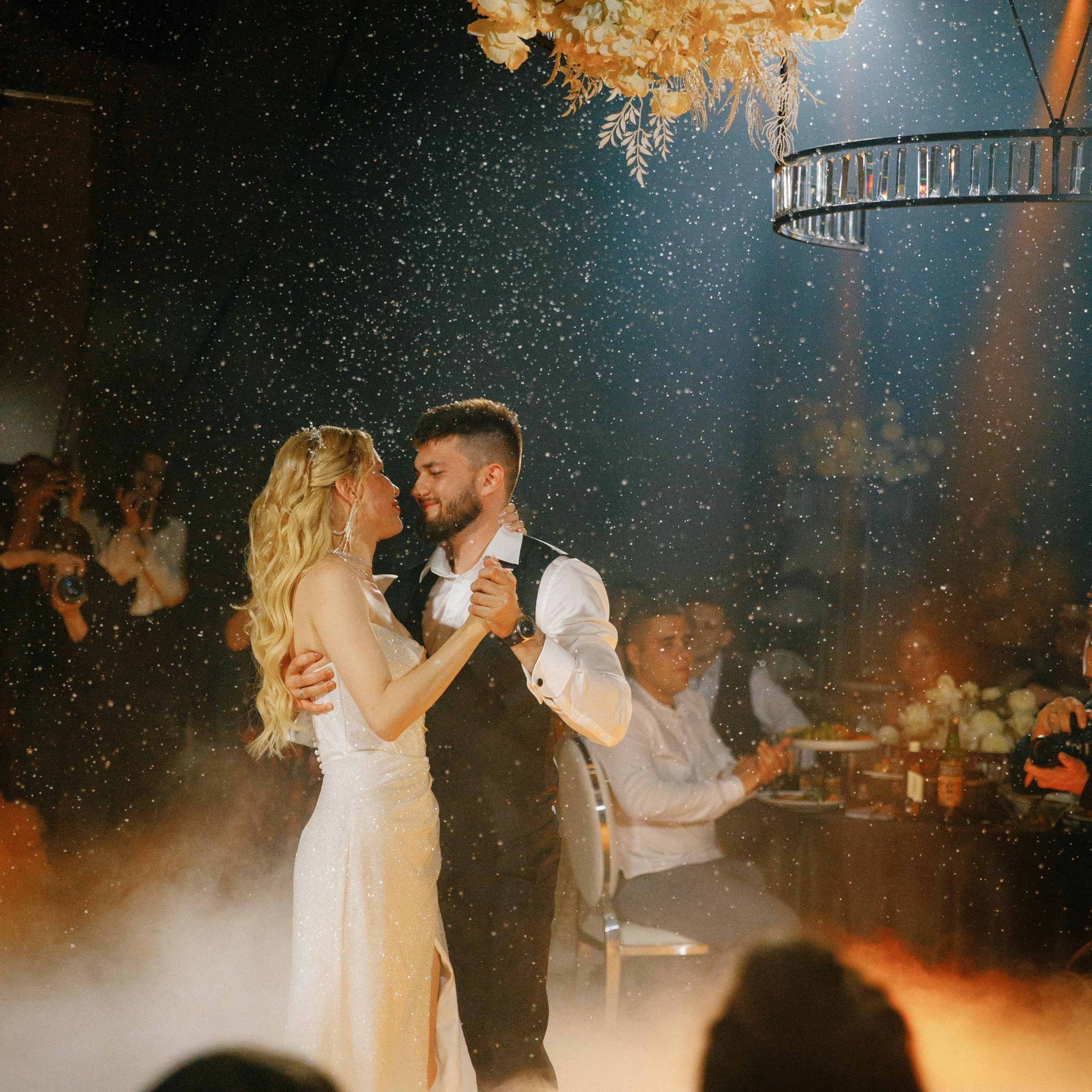 JANI CRYSTAL. EFIMOV IN SPACE — свадебный фотограф