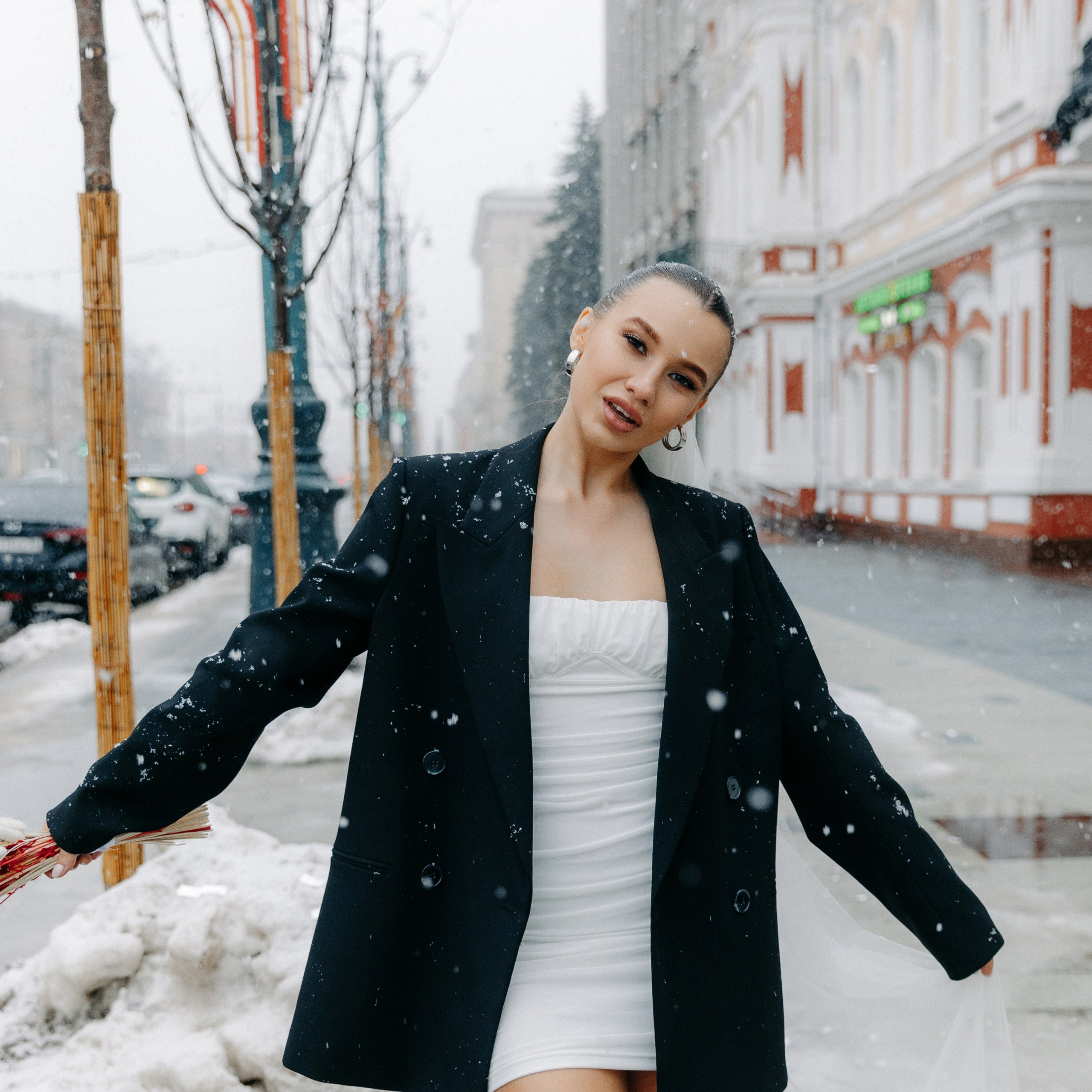 RASSVET. EFIMOV IN SPACE — свадебный фотограф