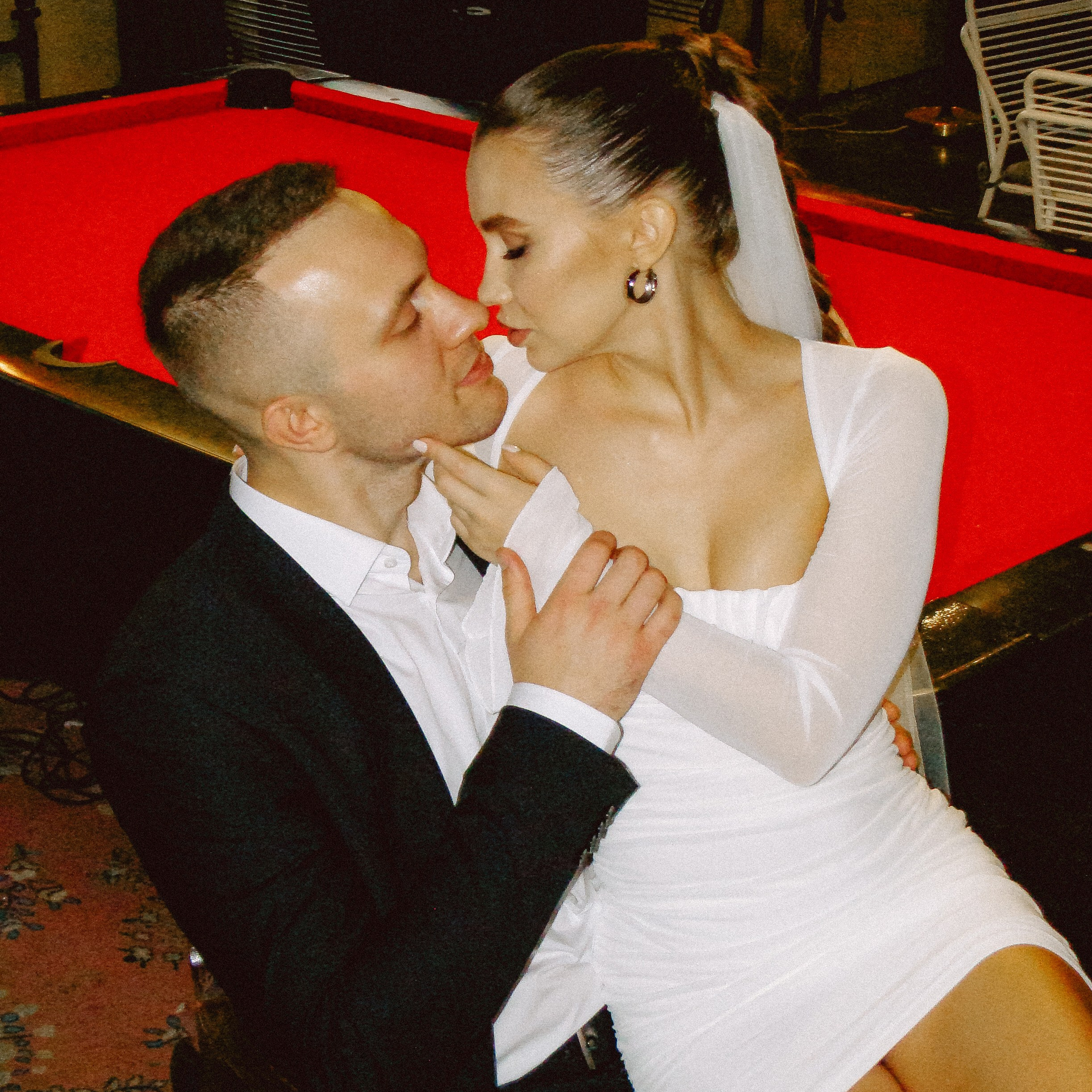 RASSVET. EFIMOV IN SPACE — свадебный фотограф