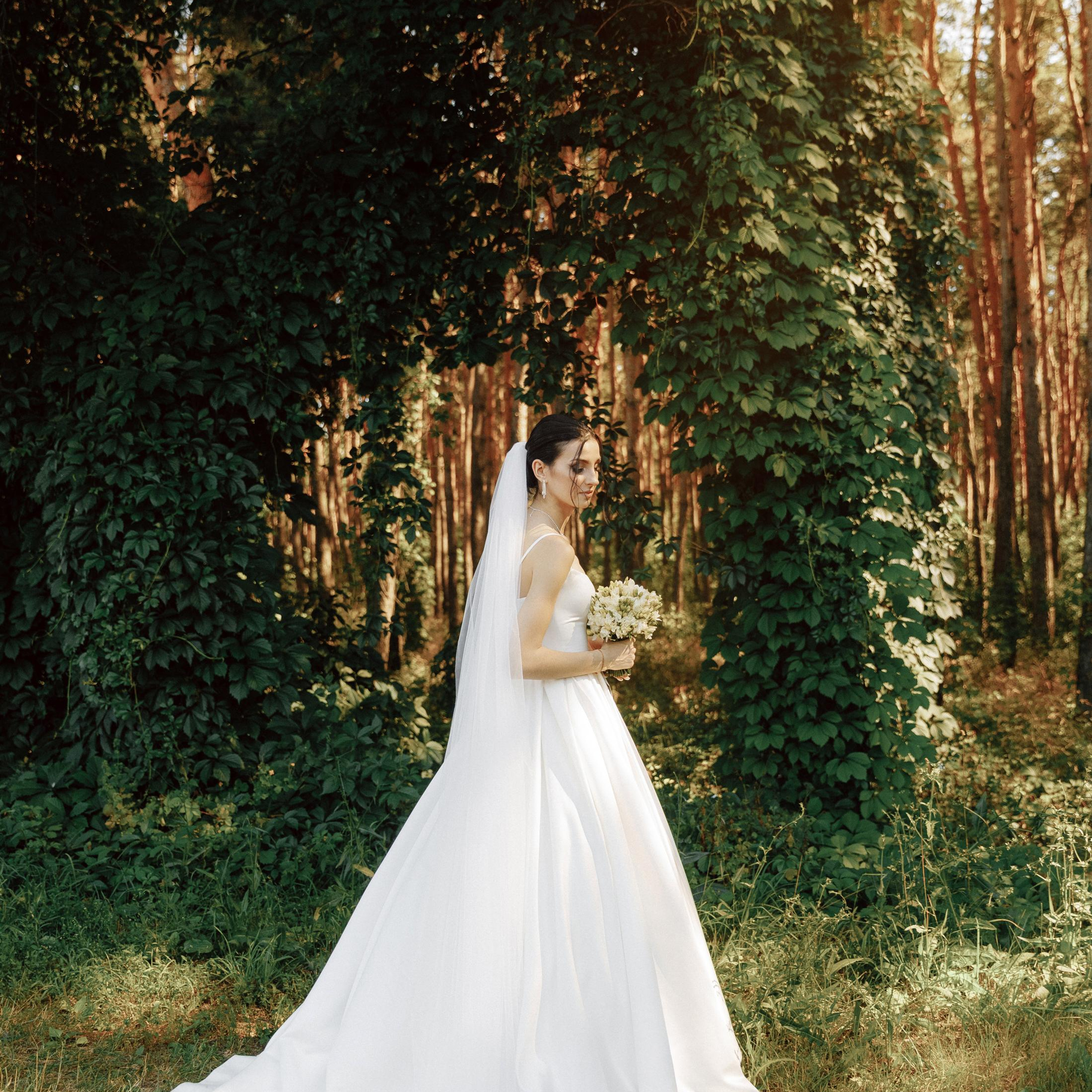 ЗАБРОШЕННАЯ. EFIMOV IN SPACE — свадебный фотограф