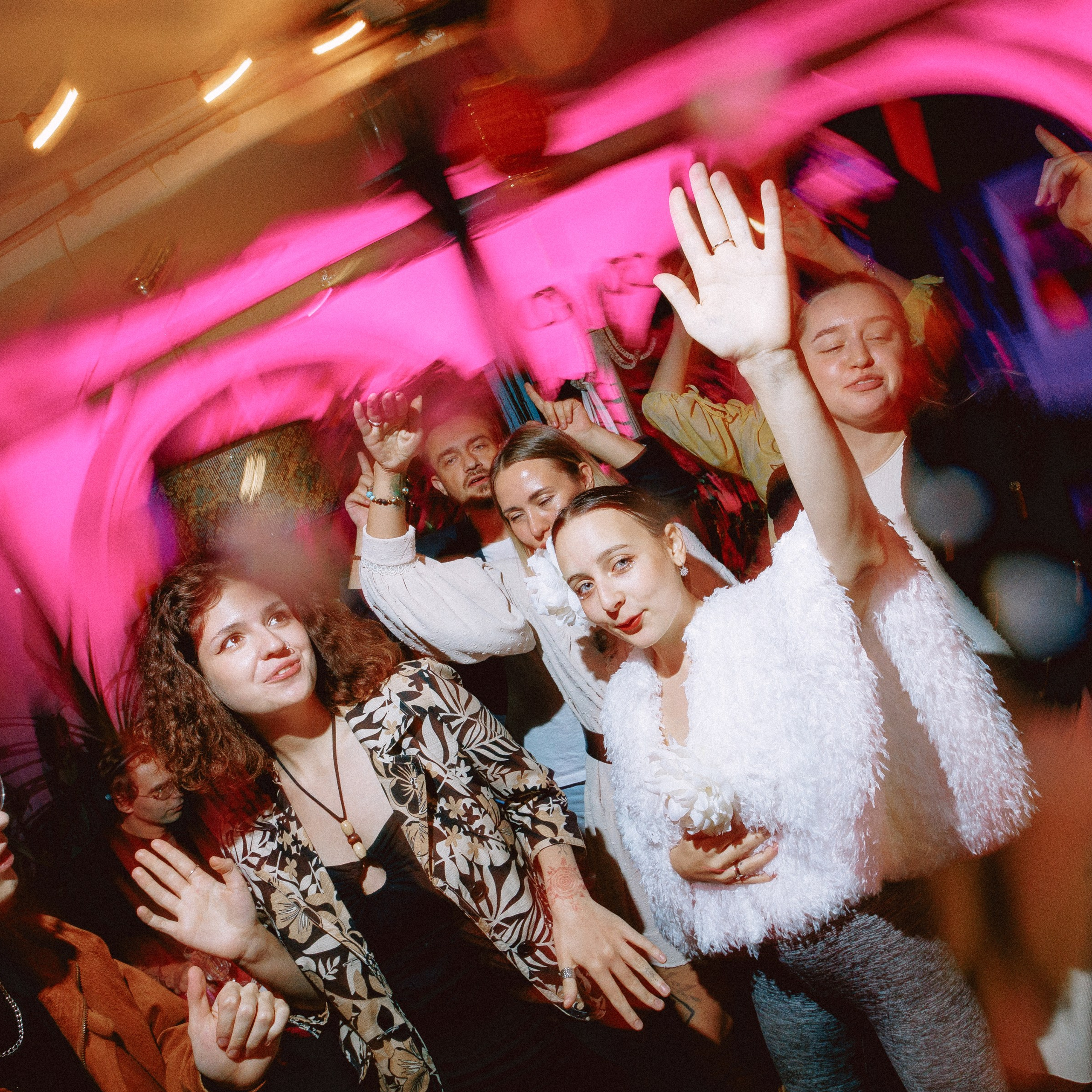 АВАНГАРД. EFIMOV IN SPACE — свадебный фотограф