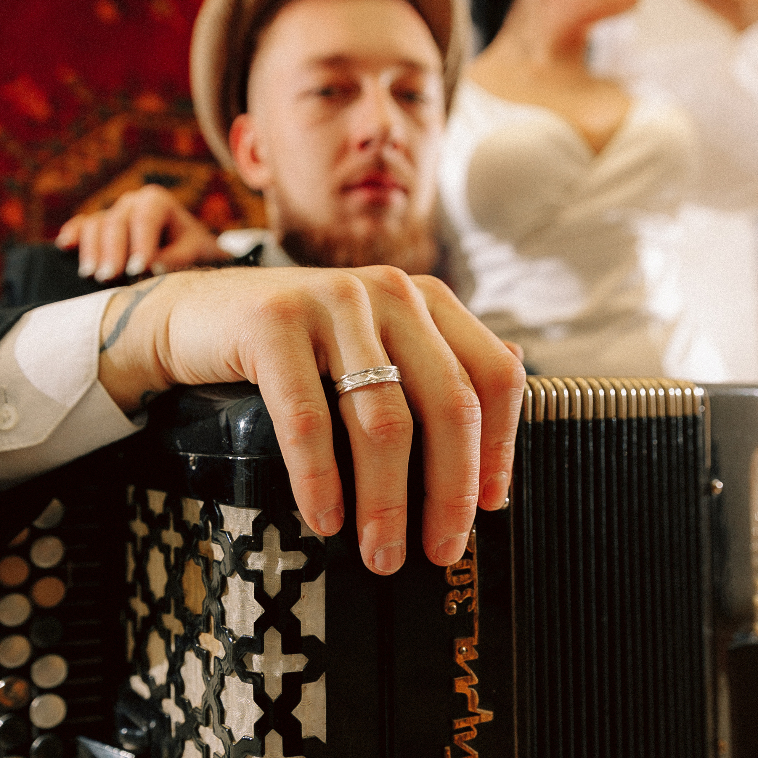 WEDDING IN RUSSIA BE LIKE. EFIMOV IN SPACE — свадебный фотограф