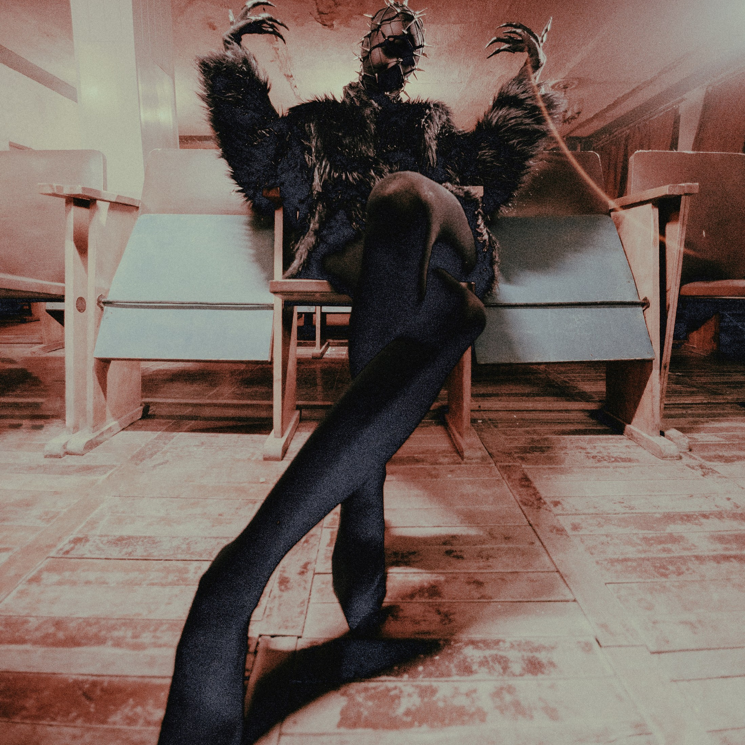 MONSTRO. EFIMOV IN SPACE — свадебный фотограф