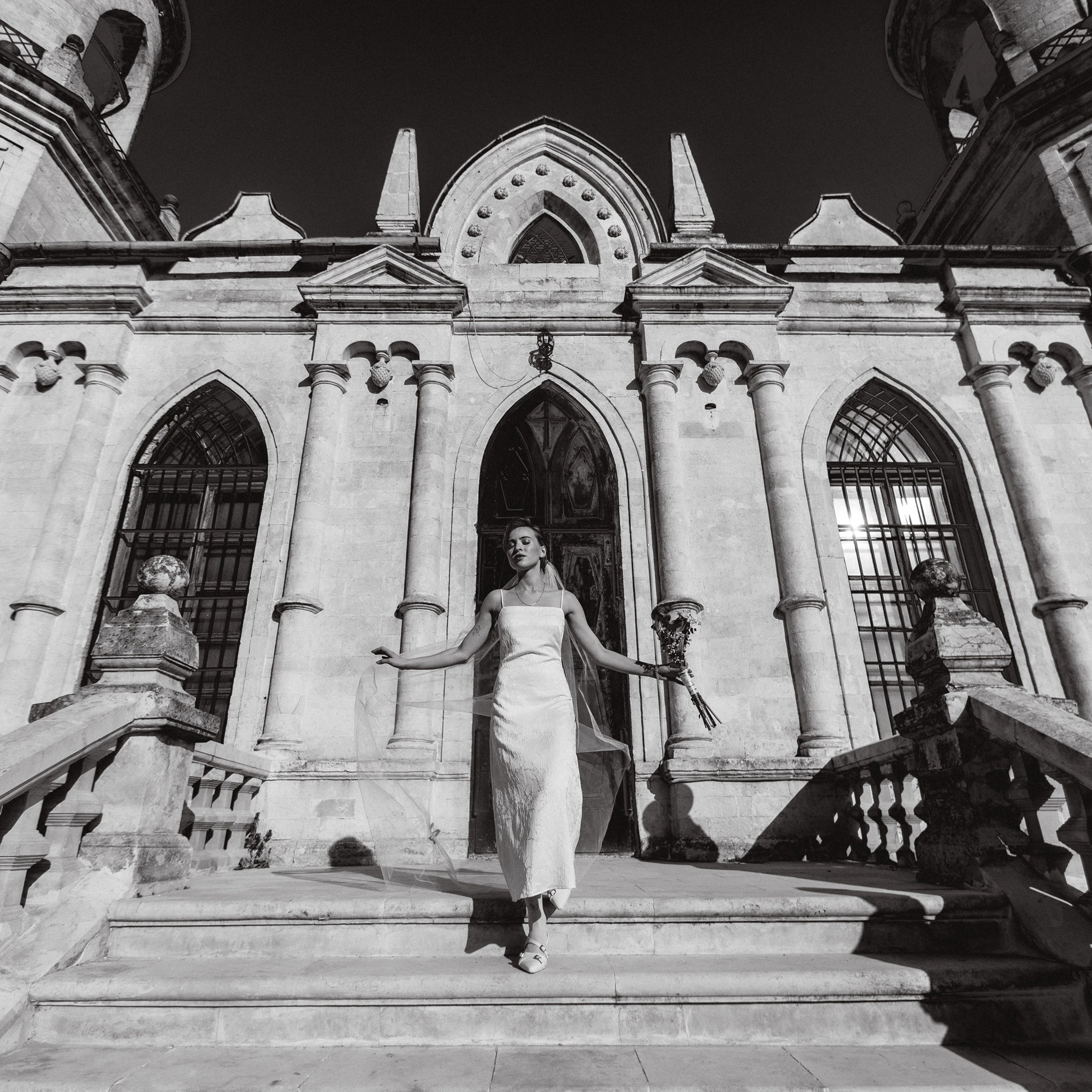 SCARO & YANAANII. EFIMOV IN SPACE — свадебный фотограф