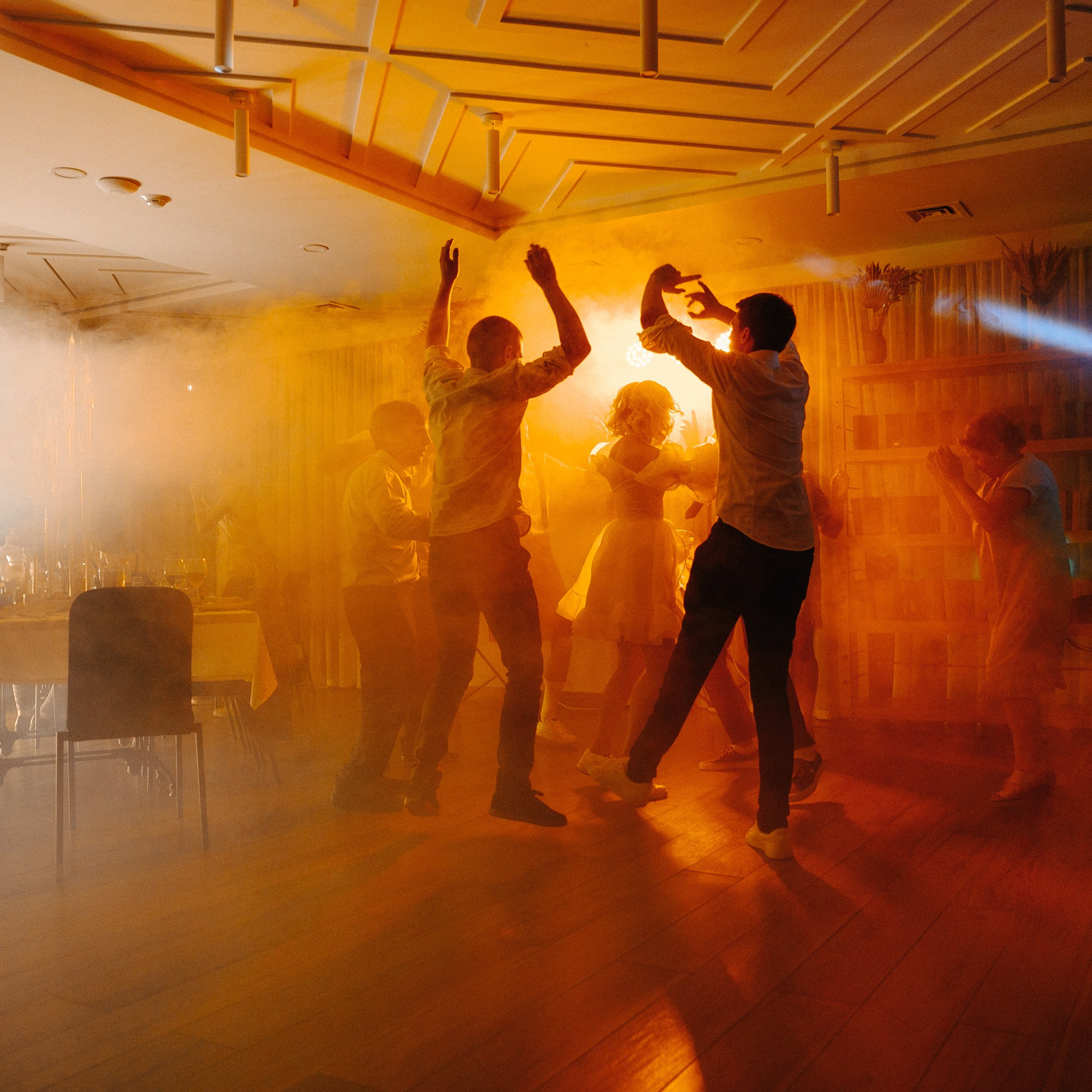 ЛОУРАЙДЕР. EFIMOV IN SPACE — свадебный фотограф