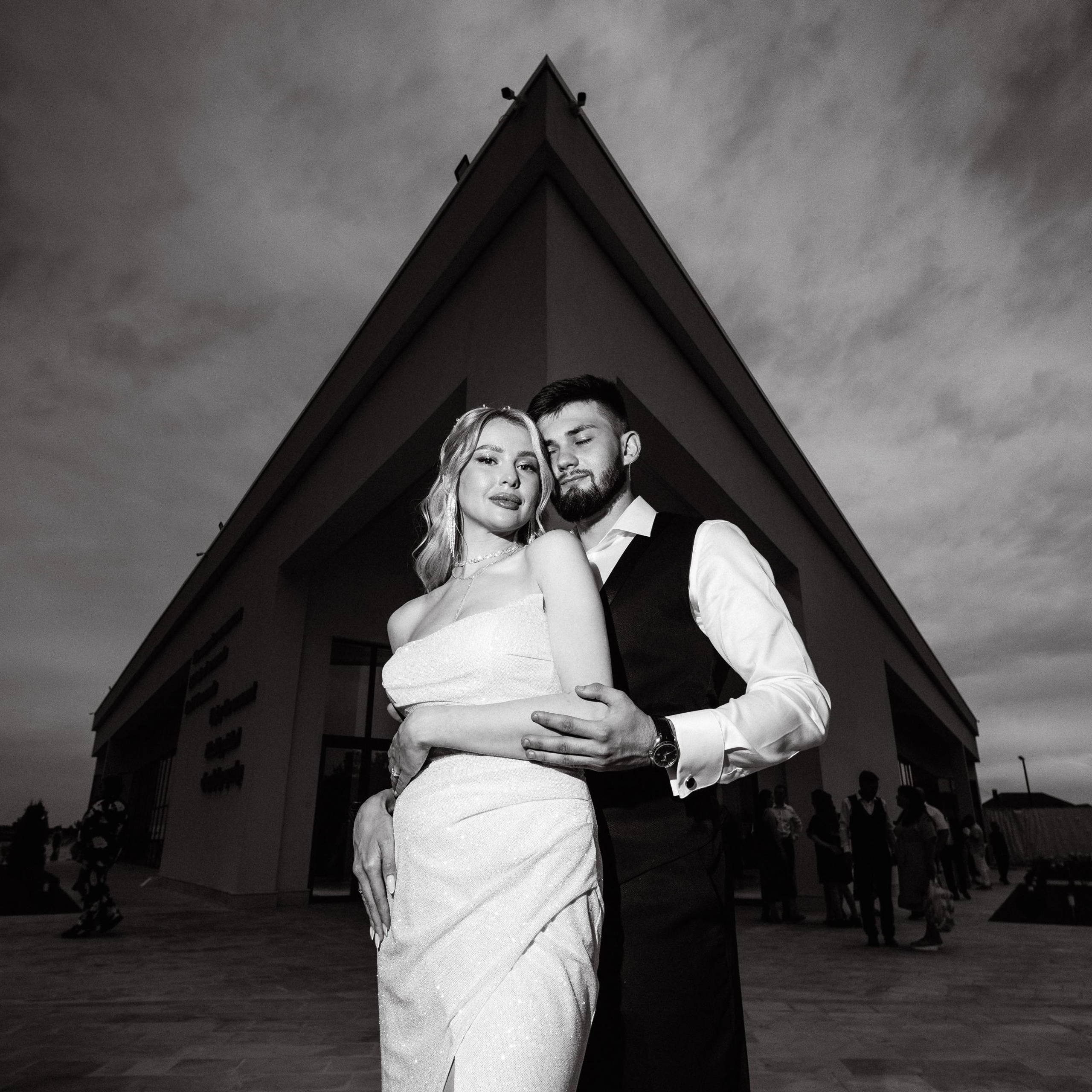 JANI CRYSTAL. EFIMOV IN SPACE — свадебный фотограф