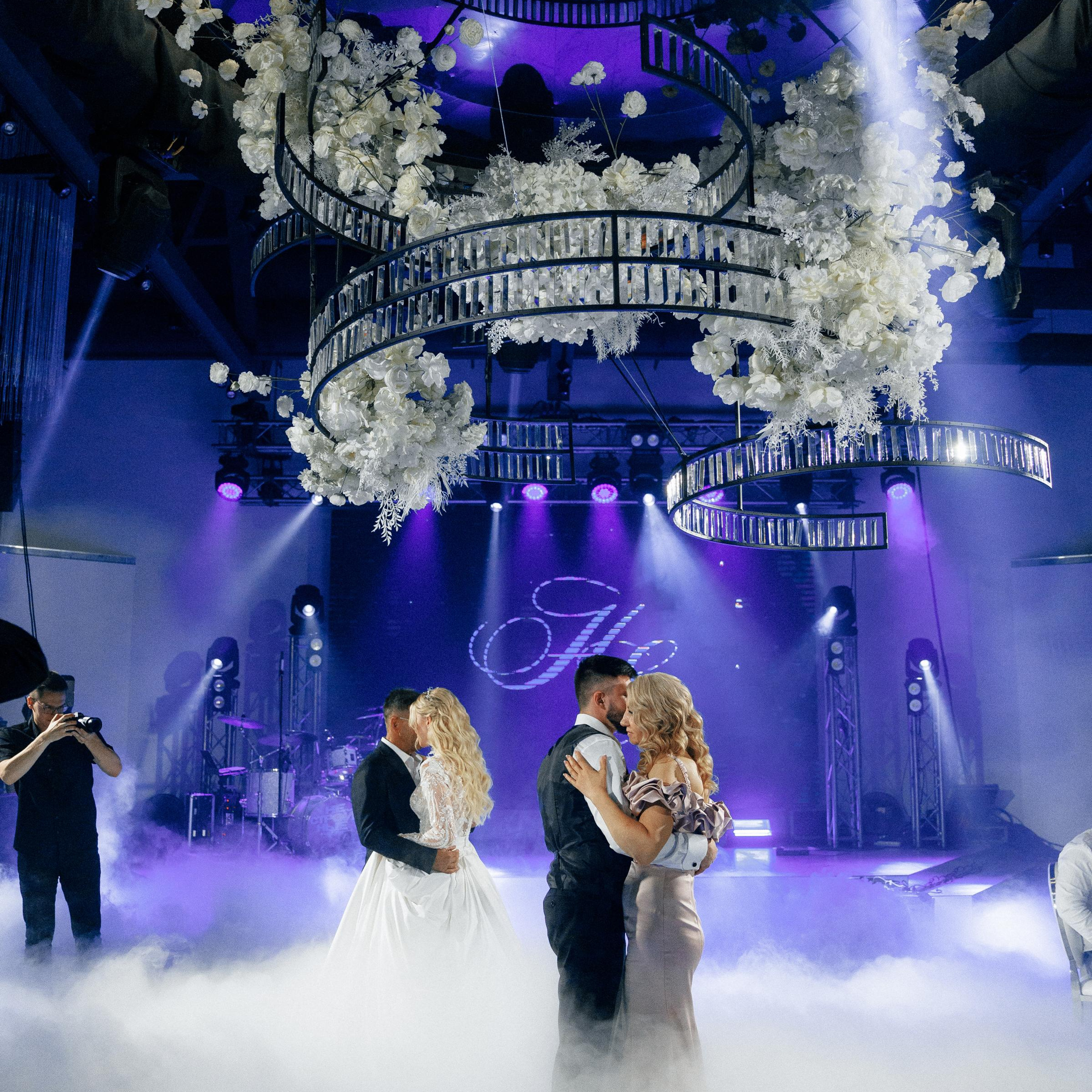 JANI CRYSTAL. EFIMOV IN SPACE — свадебный фотограф