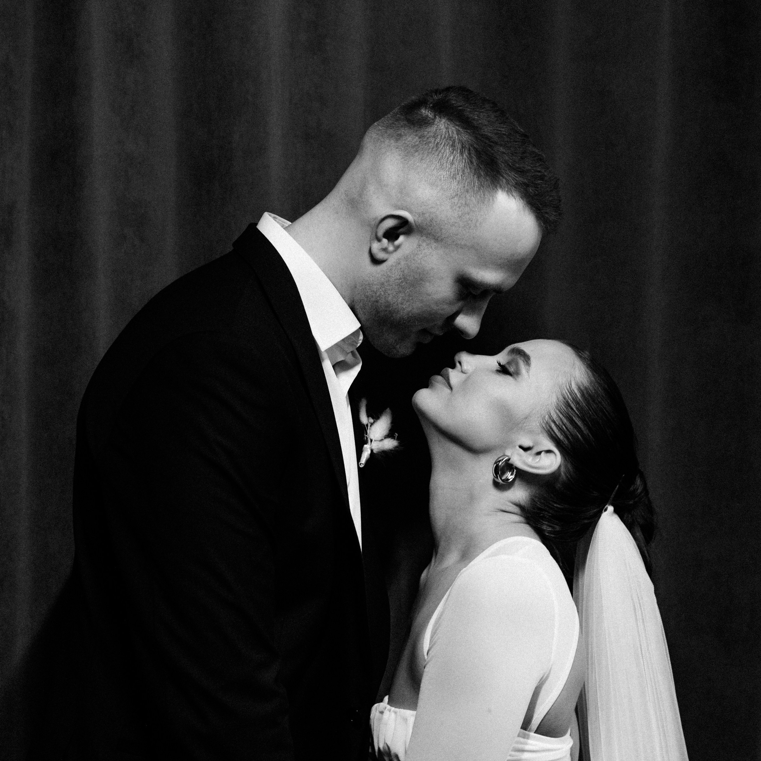 RASSVET. EFIMOV IN SPACE — свадебный фотограф