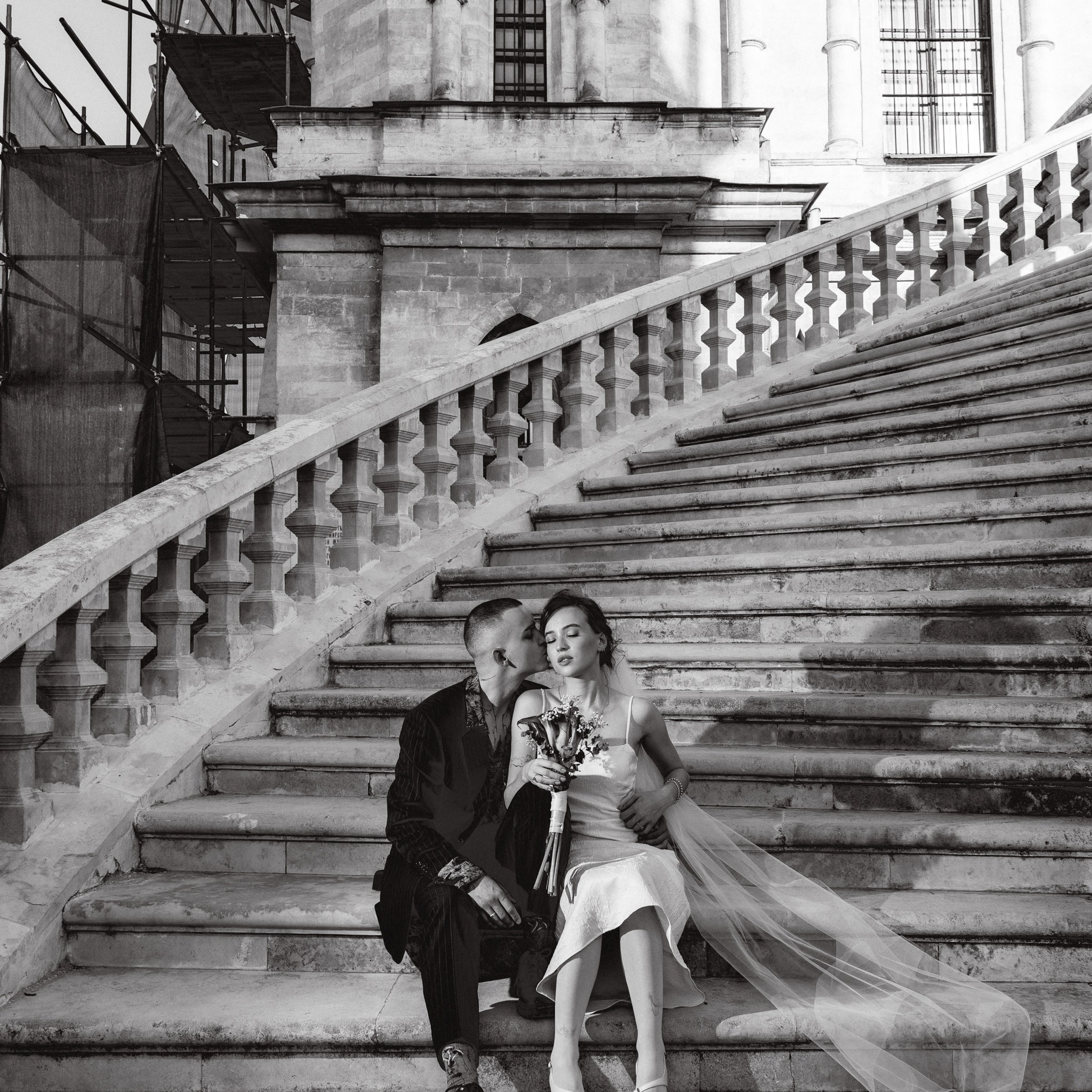 SCARO & YANAANII. EFIMOV IN SPACE — свадебный фотограф