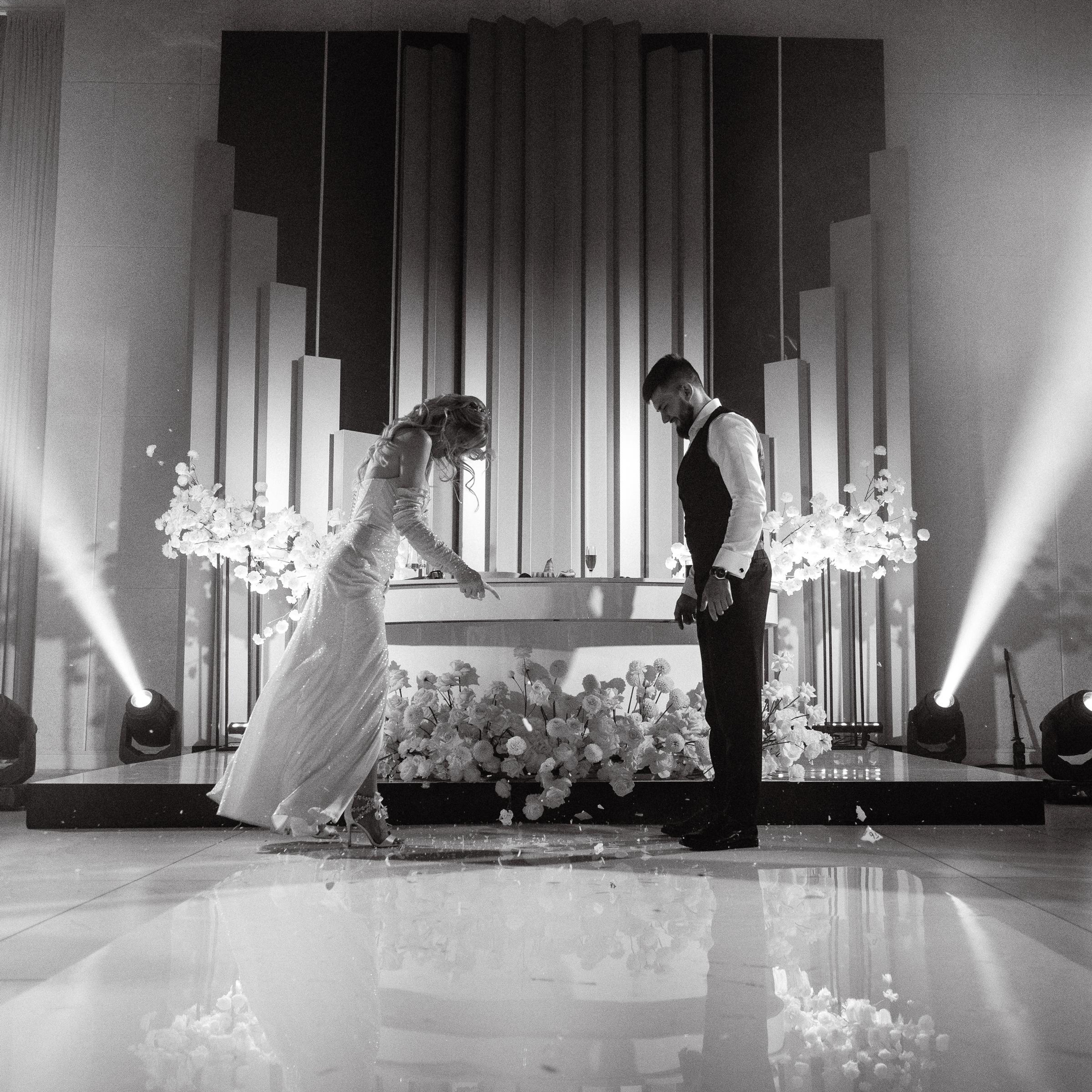 JANI CRYSTAL. EFIMOV IN SPACE — свадебный фотограф