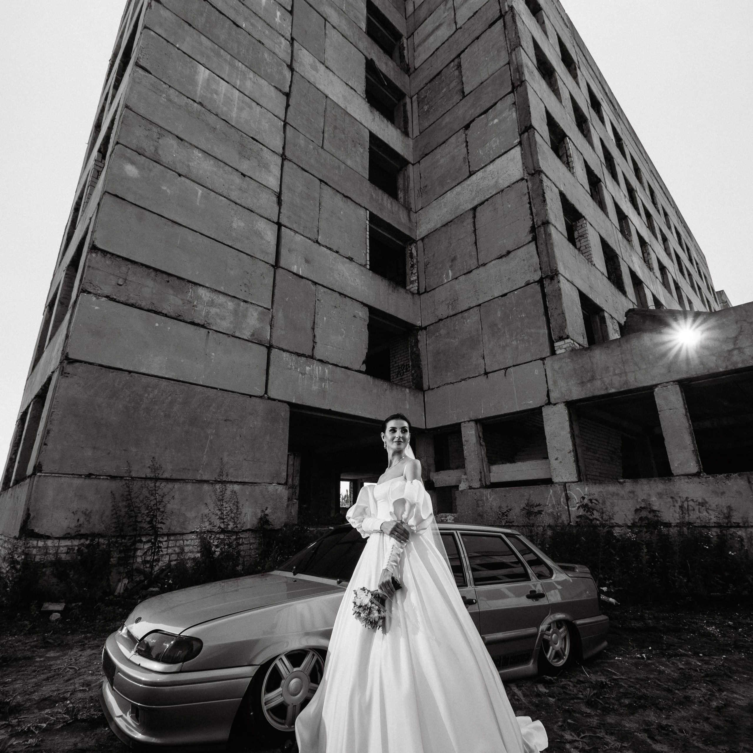 ЗАБРОШЕННАЯ. EFIMOV IN SPACE — свадебный фотограф