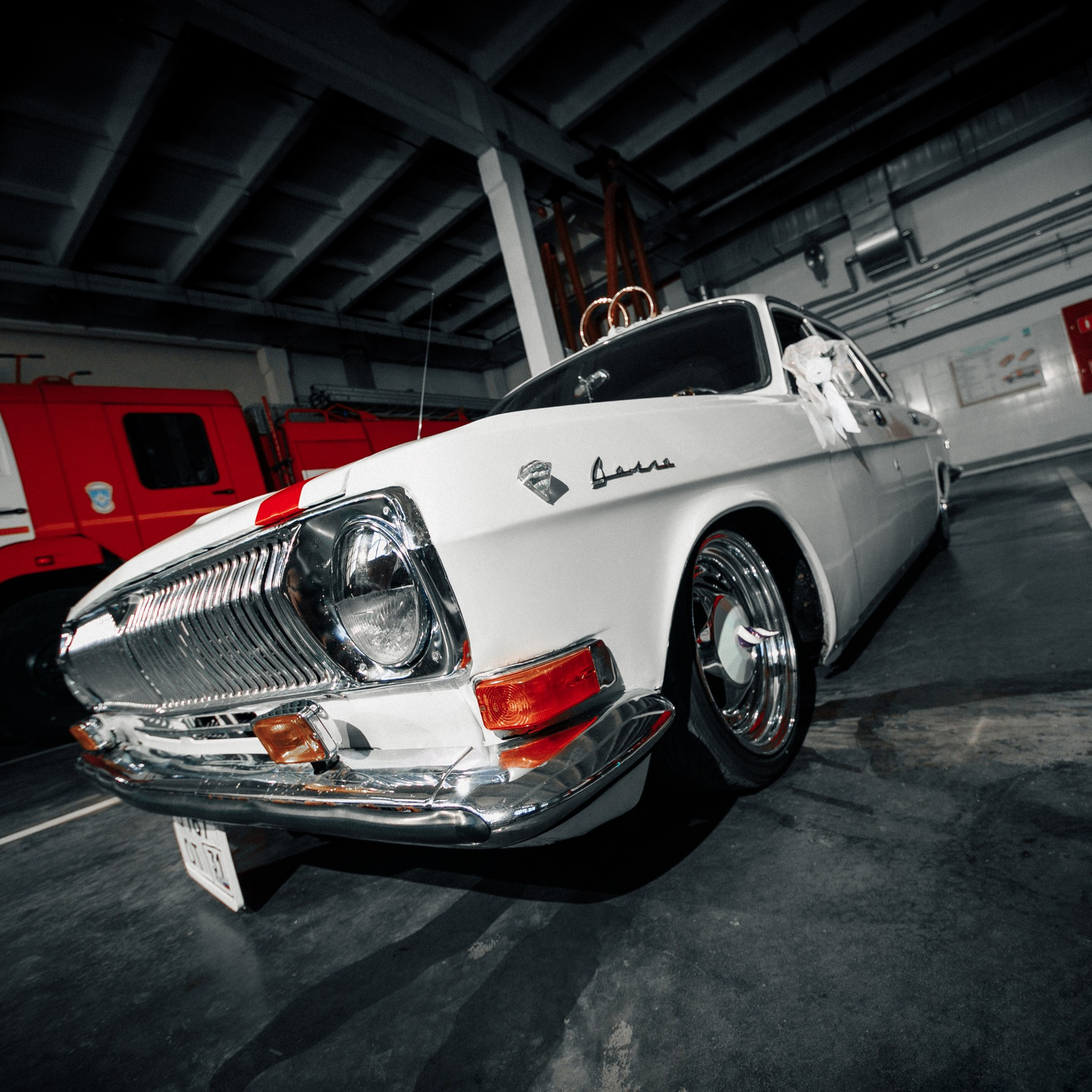 ЛОУРАЙДЕР. EFIMOV IN SPACE — свадебный фотограф