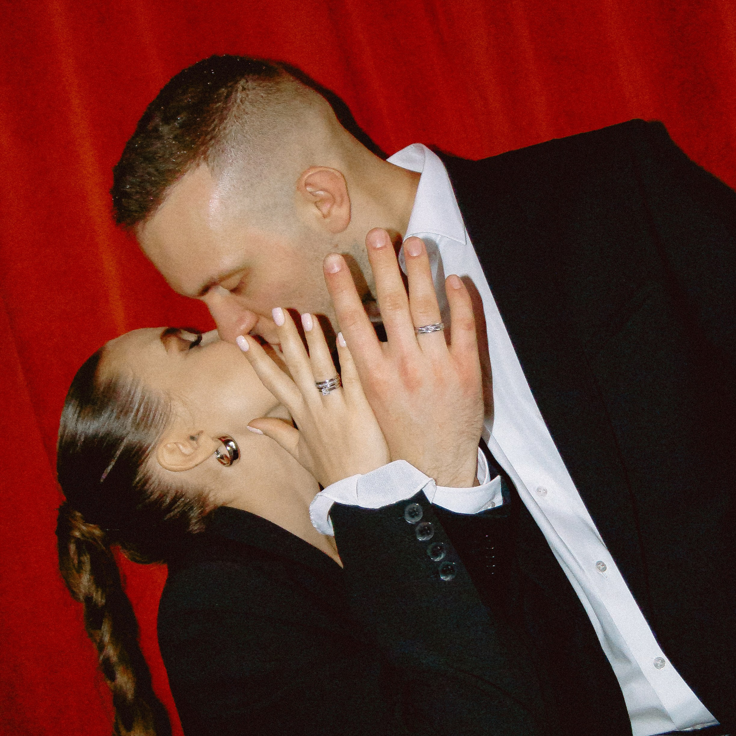 RASSVET. EFIMOV IN SPACE — свадебный фотограф