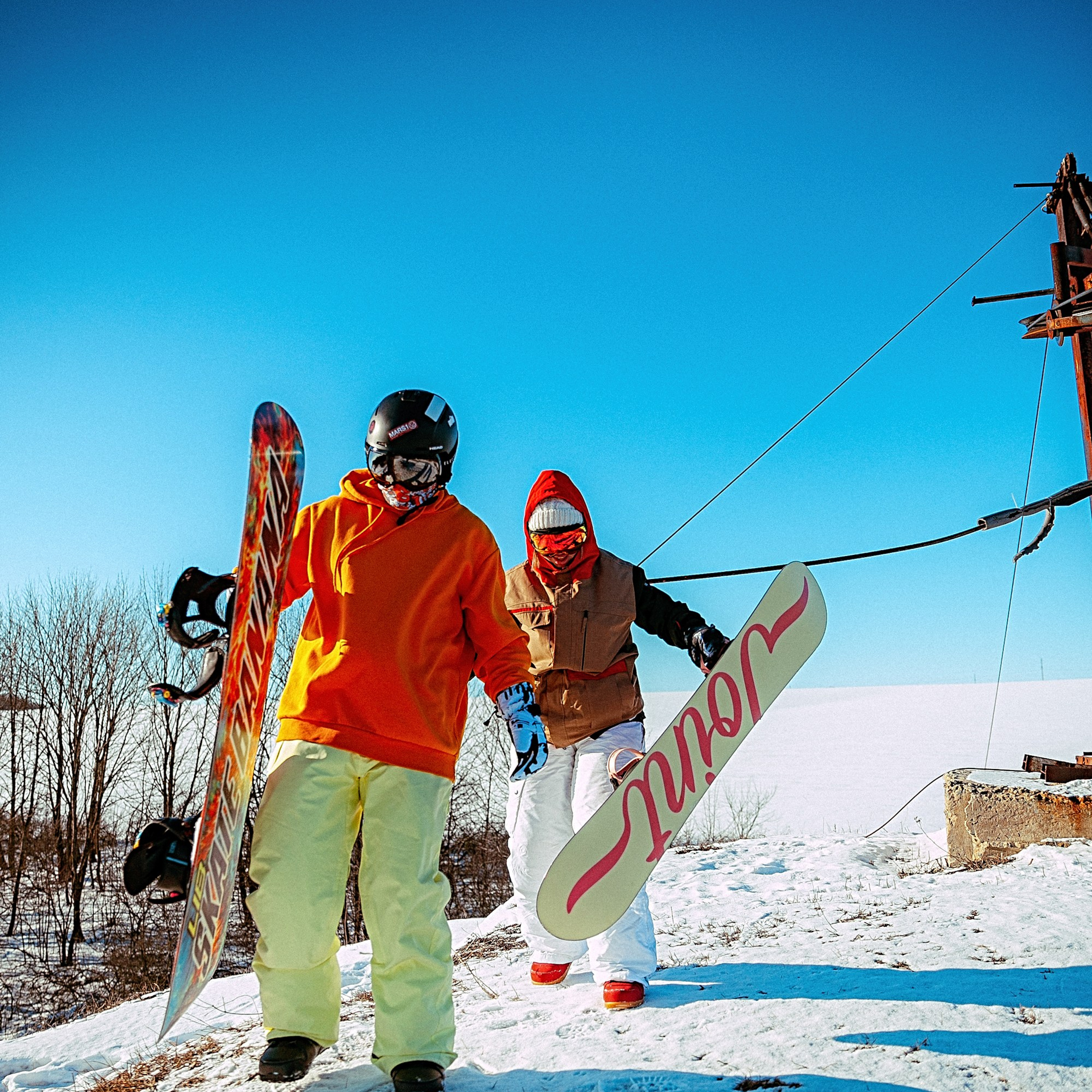 LOVEBOARD. EFIMOV IN SPACE — свадебный фотограф