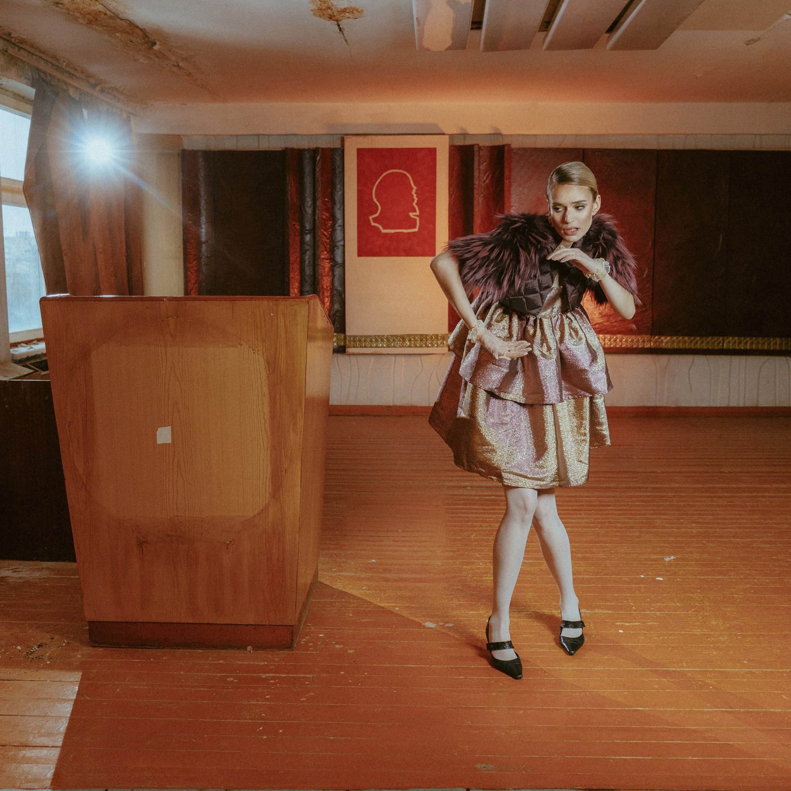 MONSTRO. EFIMOV IN SPACE — свадебный фотограф