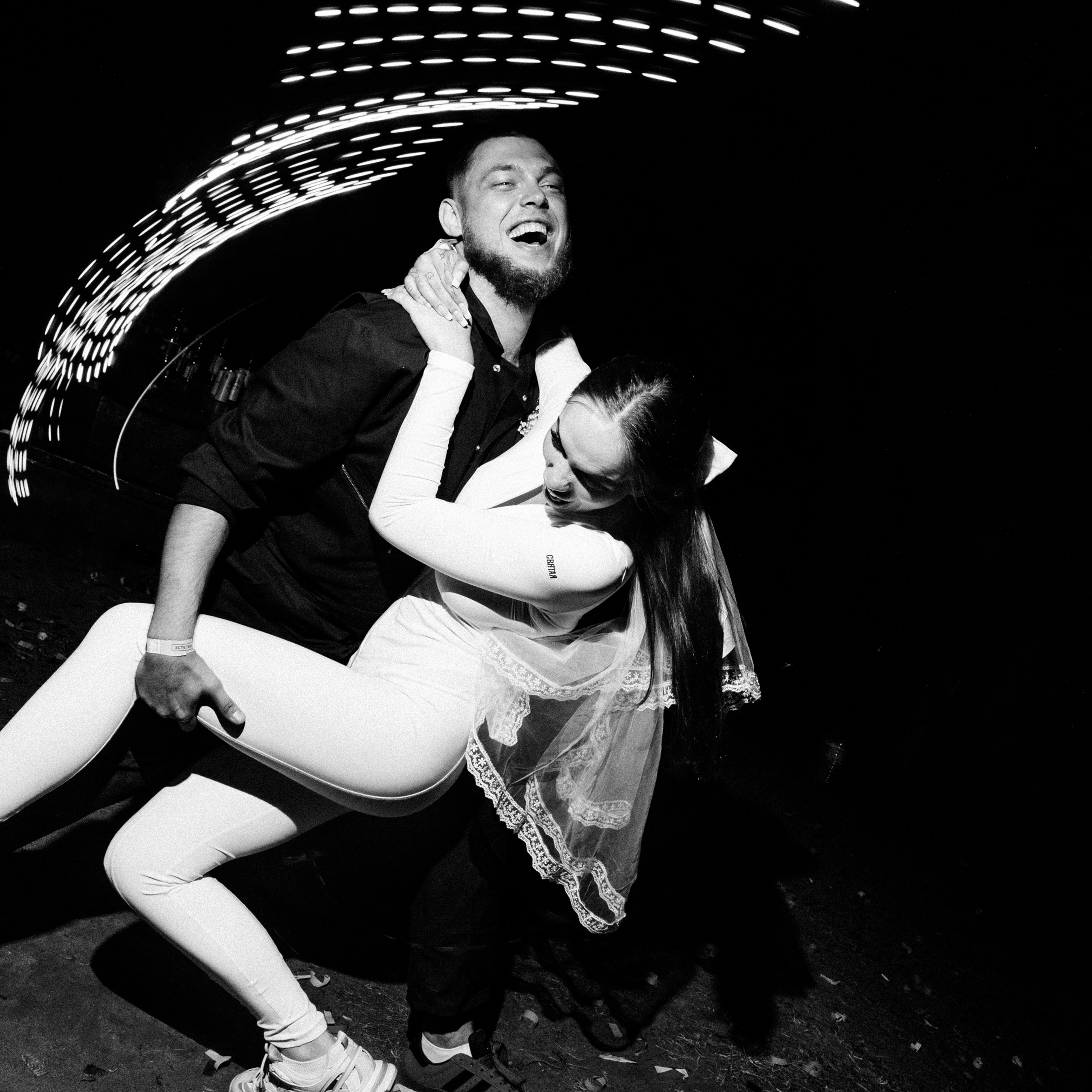 ESTC. EFIMOV IN SPACE — свадебный фотограф