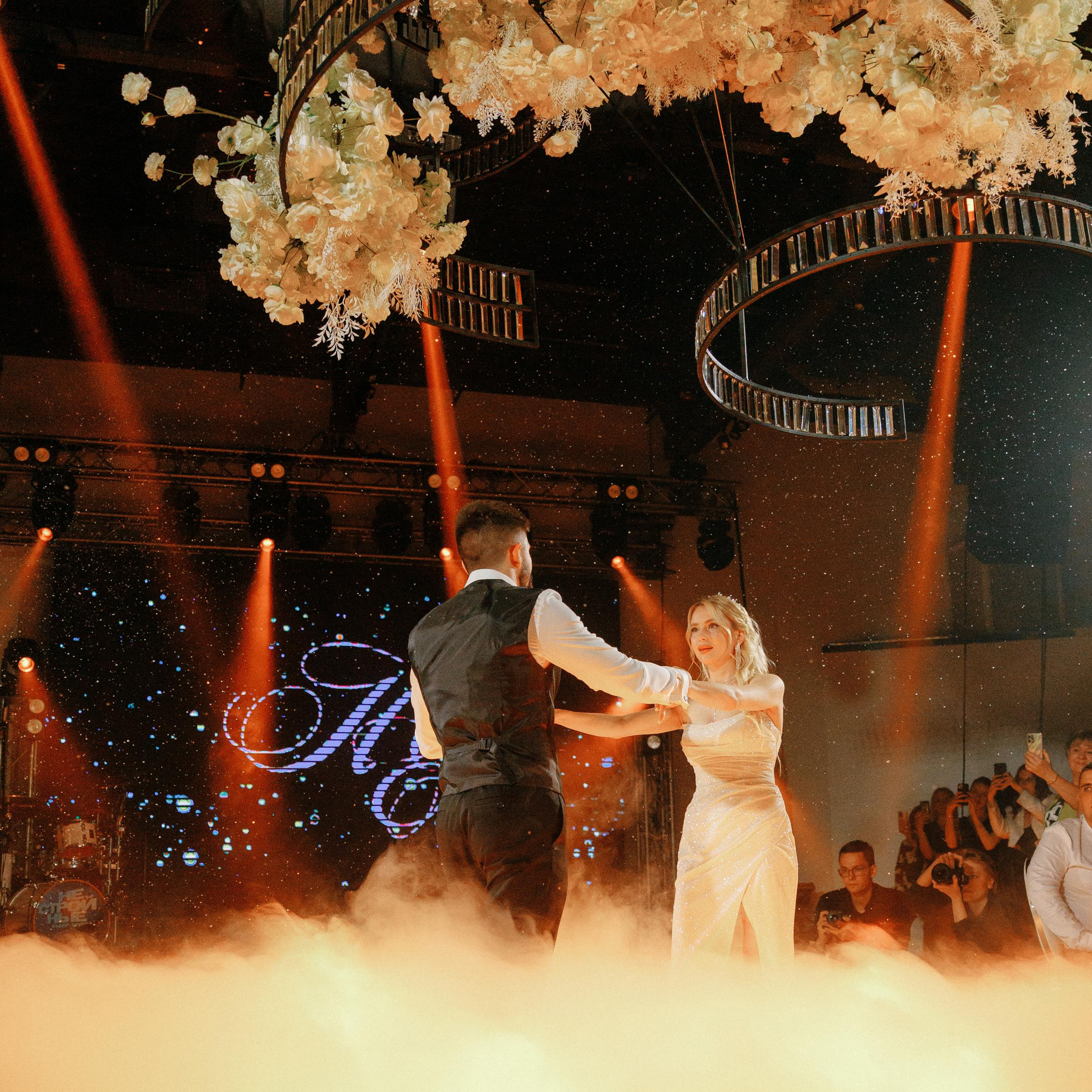 JANI CRYSTAL. EFIMOV IN SPACE — свадебный фотограф