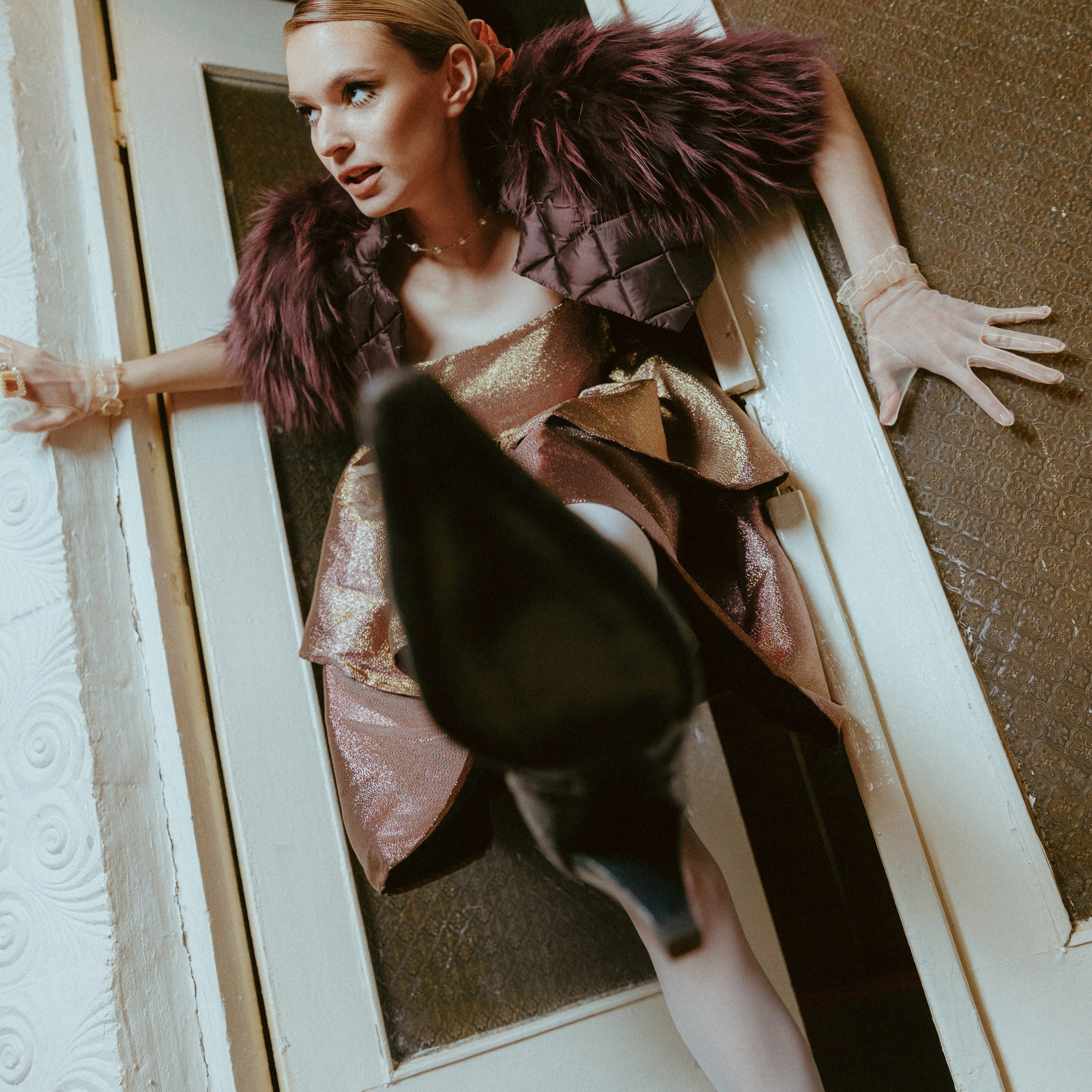 MONSTRO. EFIMOV IN SPACE — свадебный фотограф