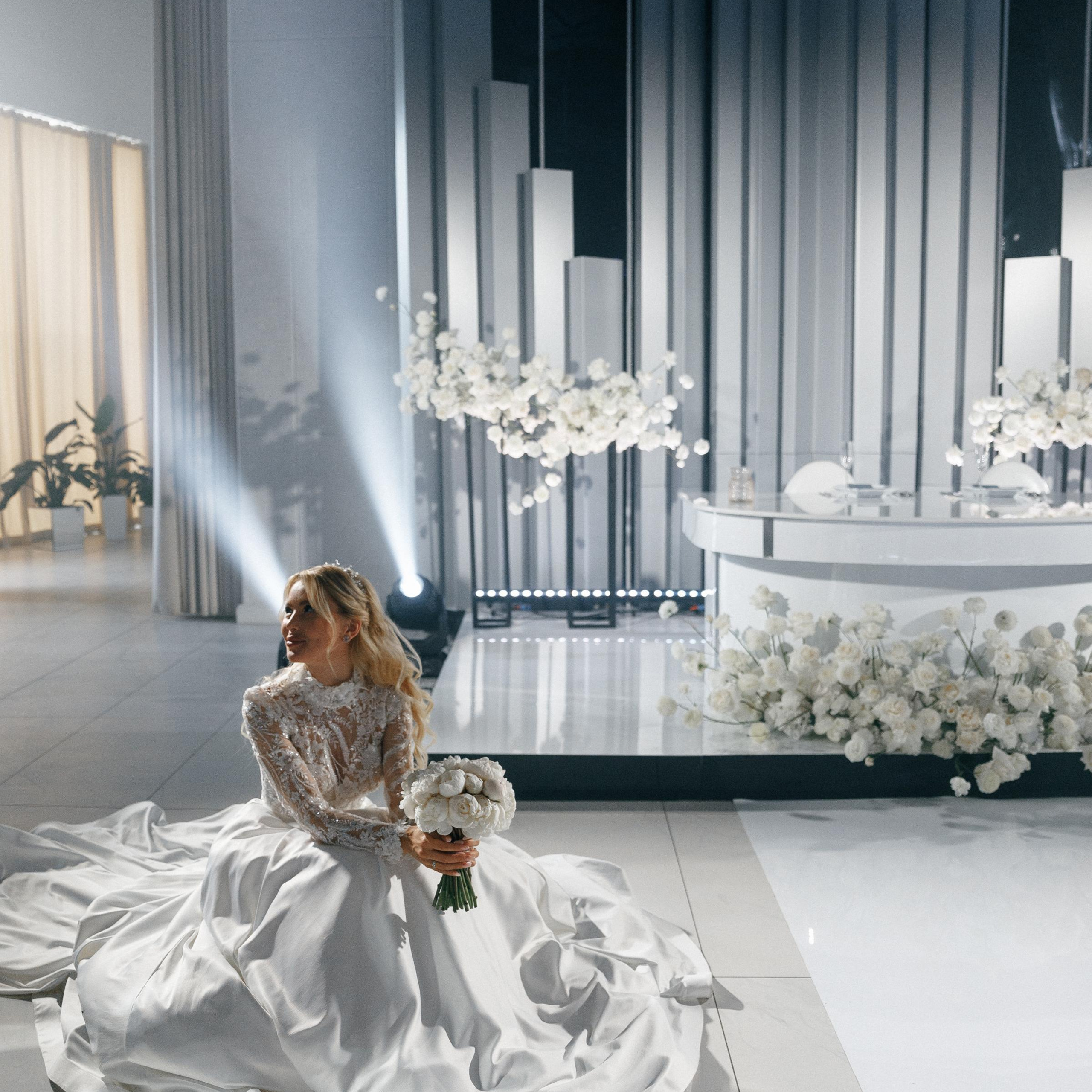 JANI CRYSTAL. EFIMOV IN SPACE — свадебный фотограф