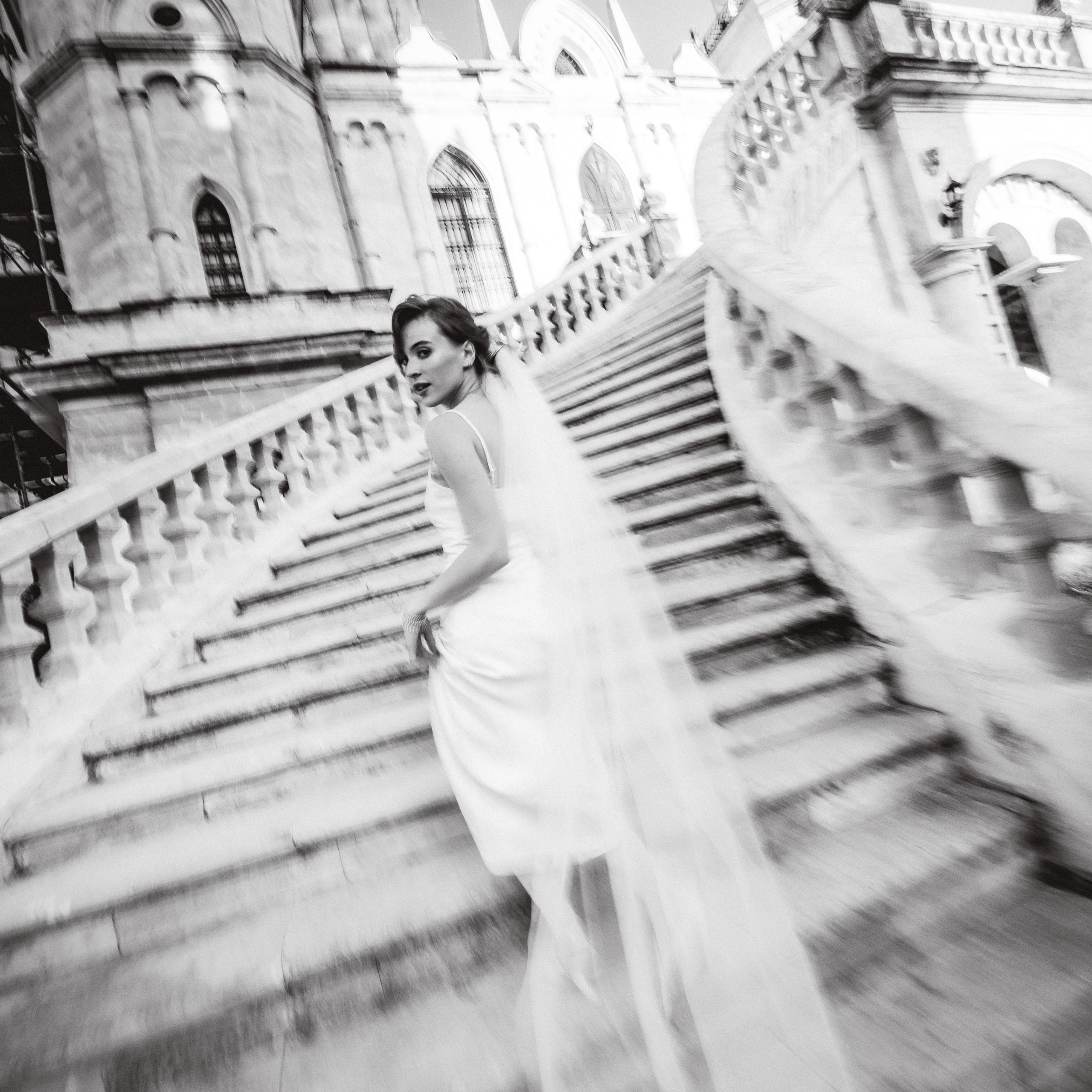 SCARO & YANAANII. EFIMOV IN SPACE — свадебный фотограф