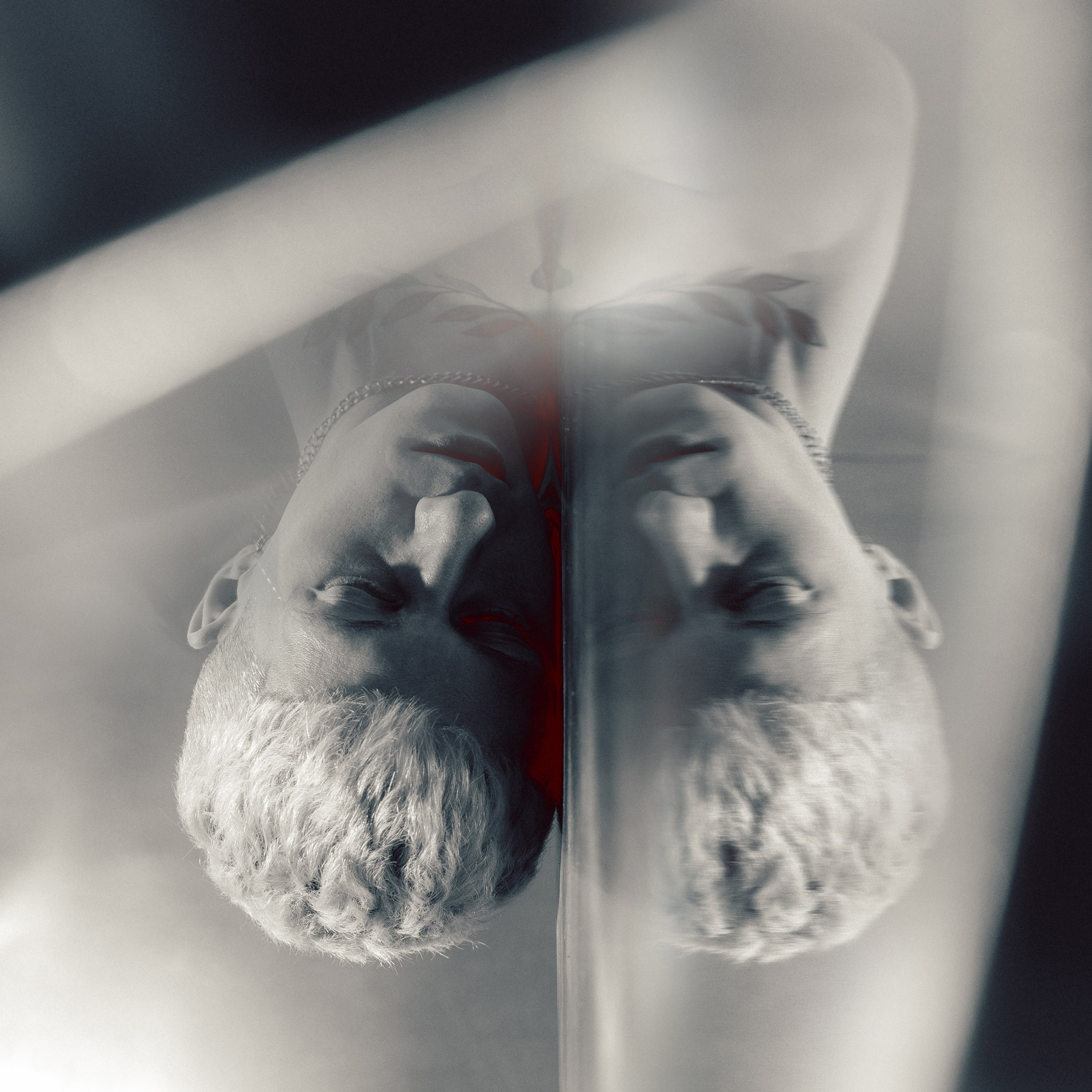 PODIUM. EFIMOV IN SPACE — свадебный фотограф