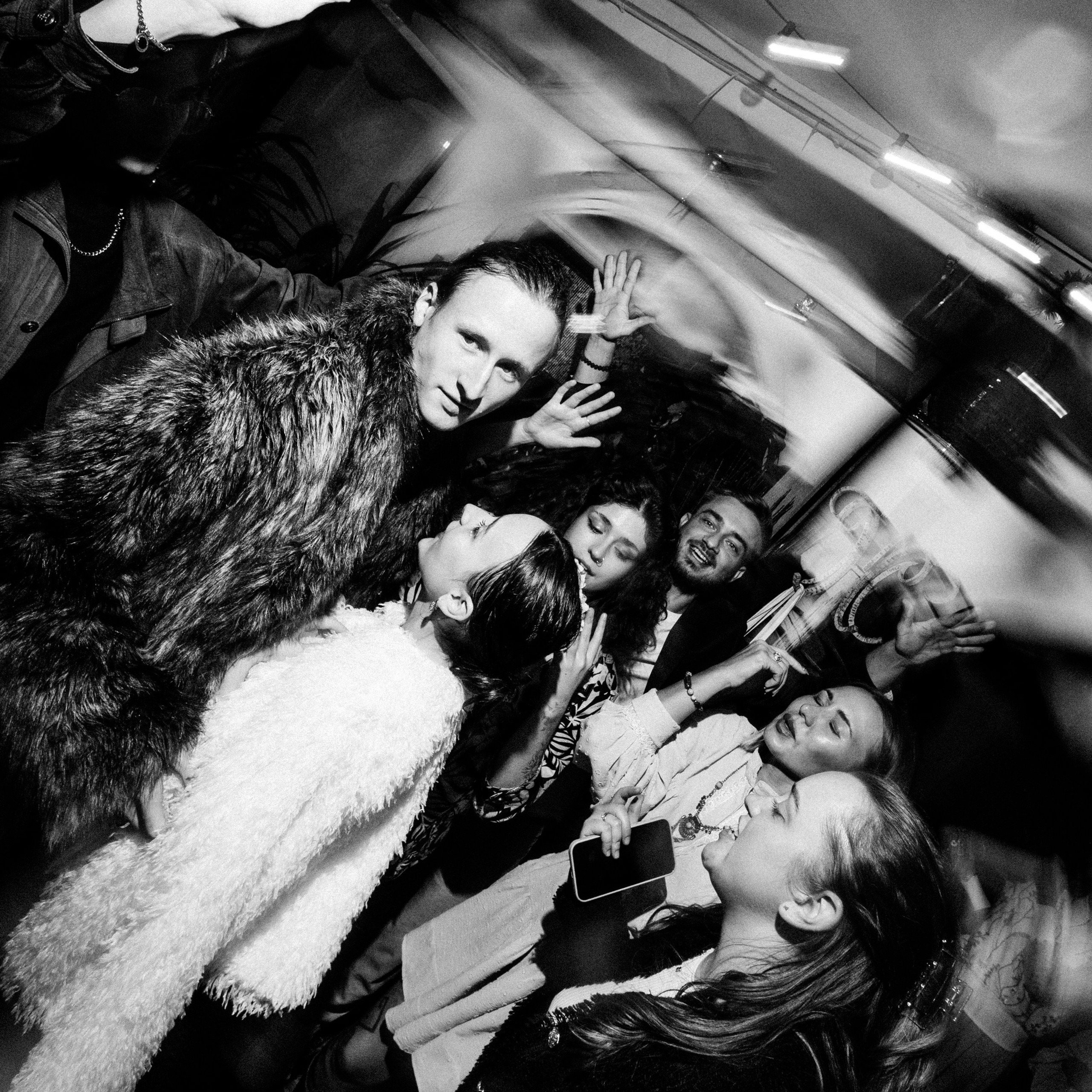 АВАНГАРД. EFIMOV IN SPACE — свадебный фотограф