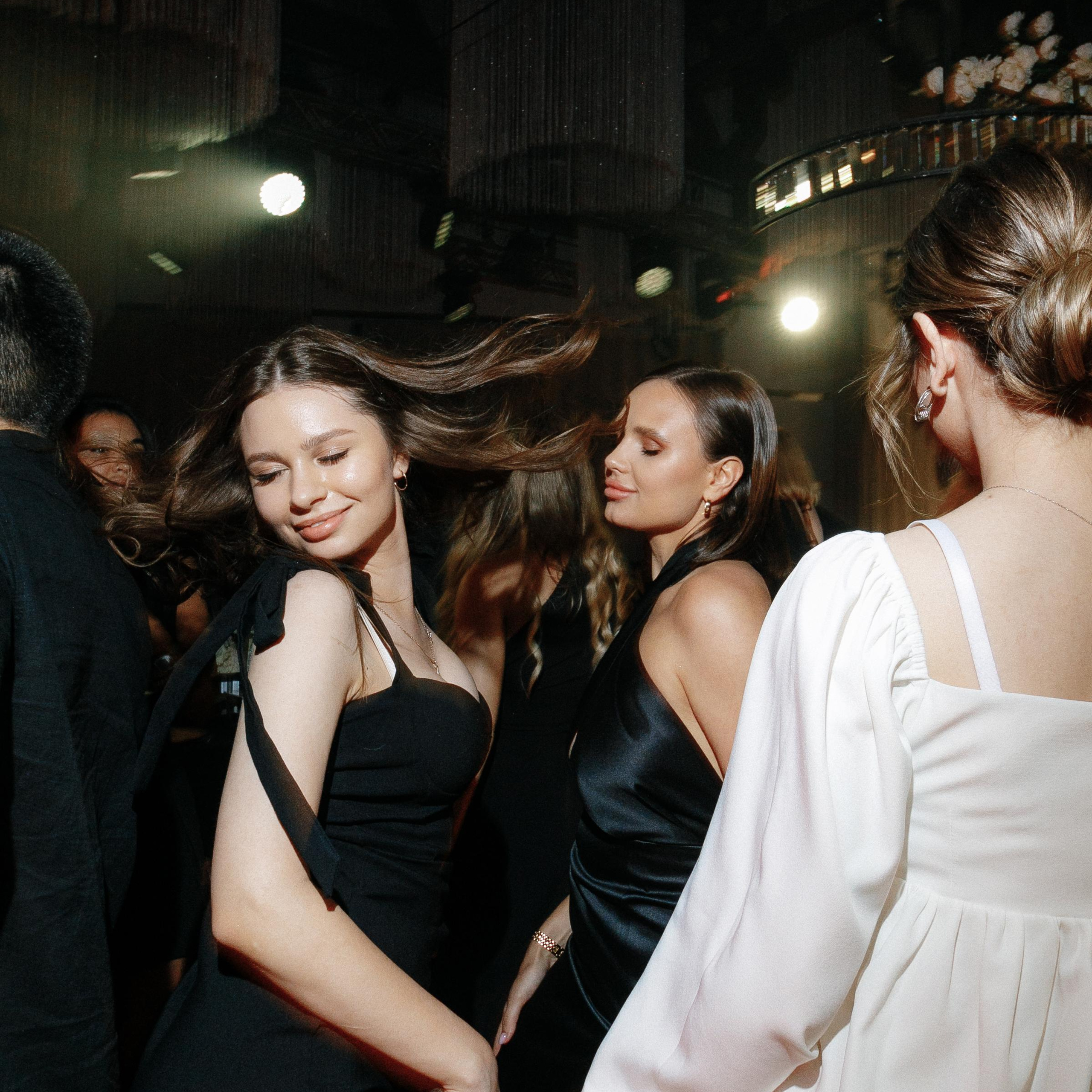 JANI CRYSTAL. EFIMOV IN SPACE — свадебный фотограф