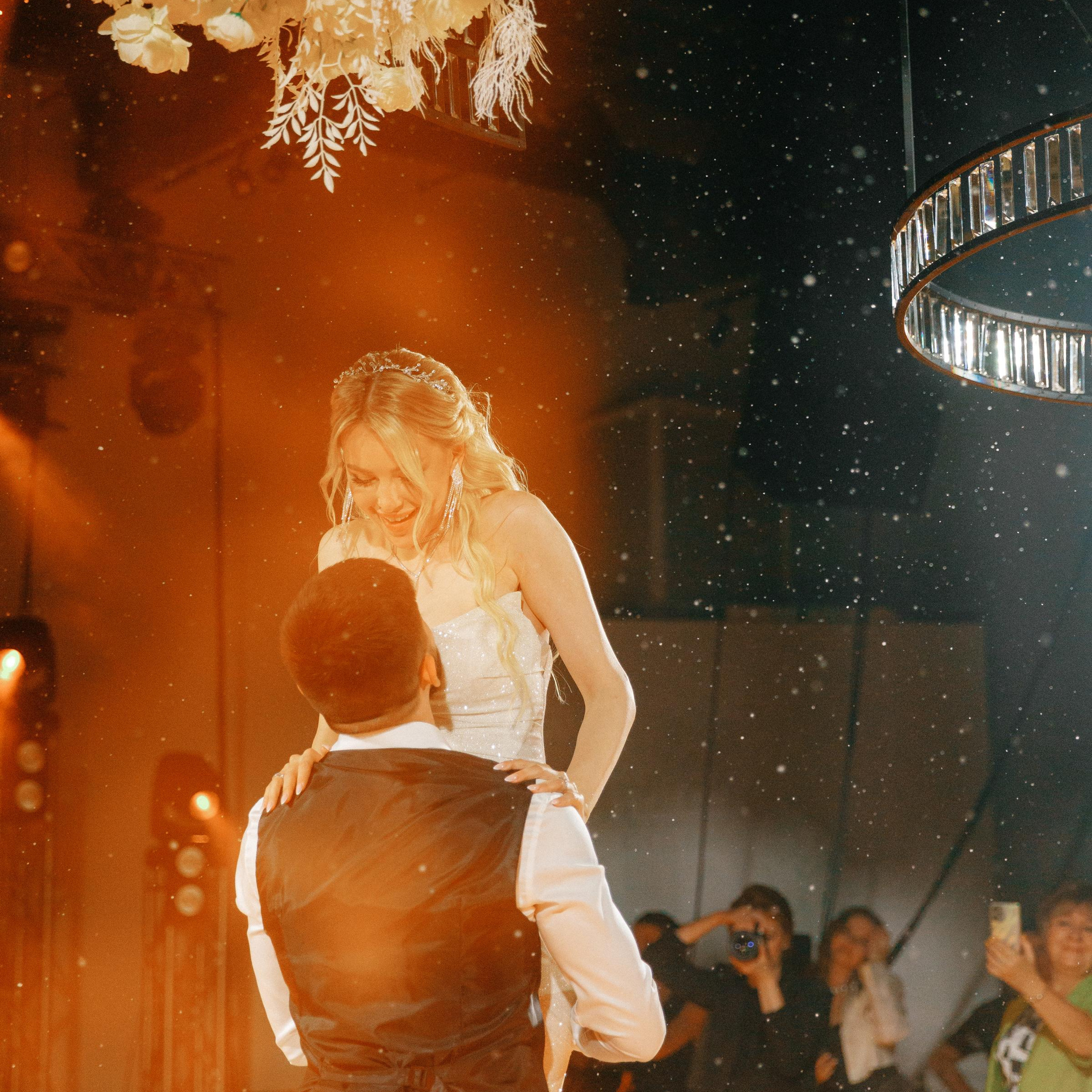 JANI CRYSTAL. EFIMOV IN SPACE — свадебный фотограф