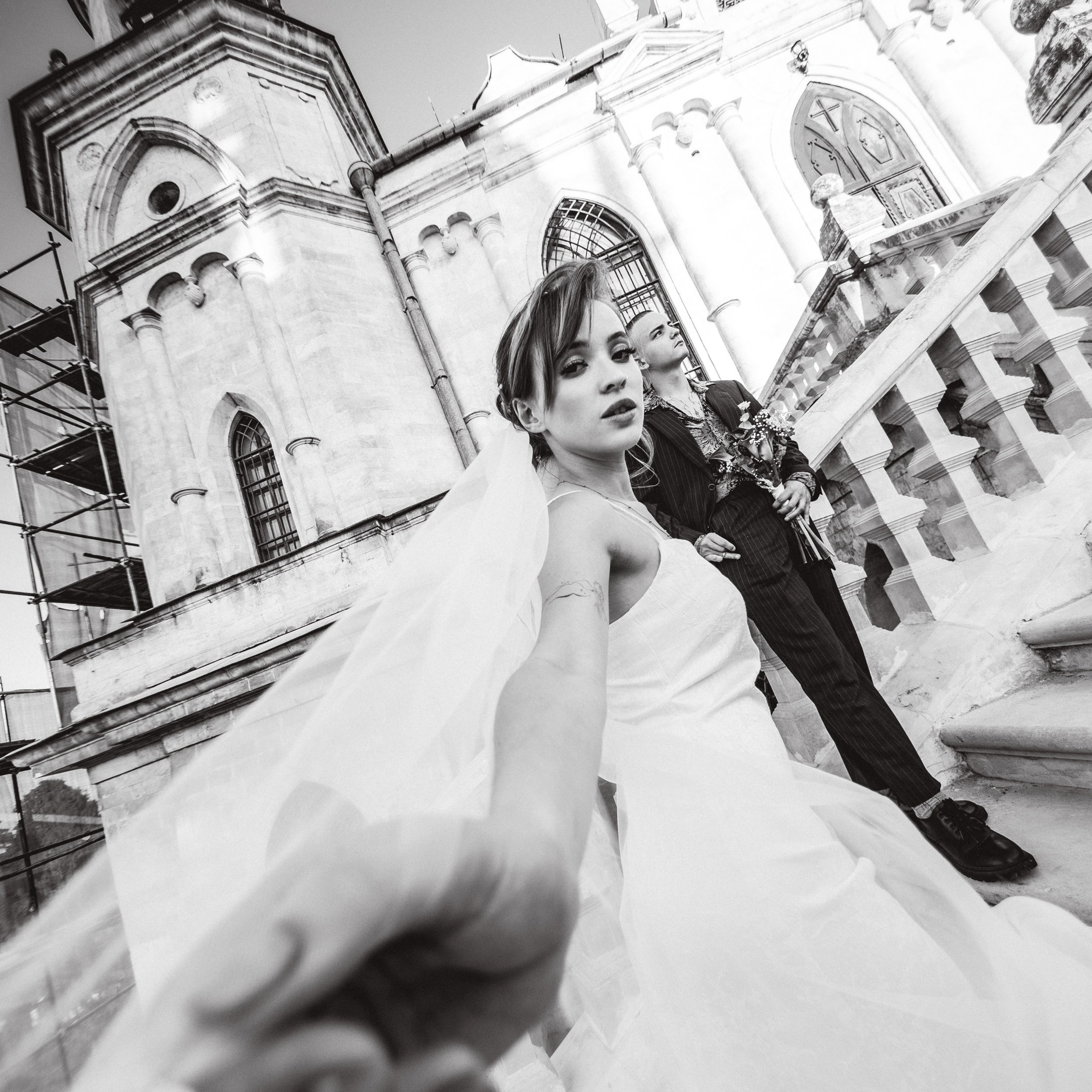 SCARO & YANAANII. EFIMOV IN SPACE — свадебный фотограф