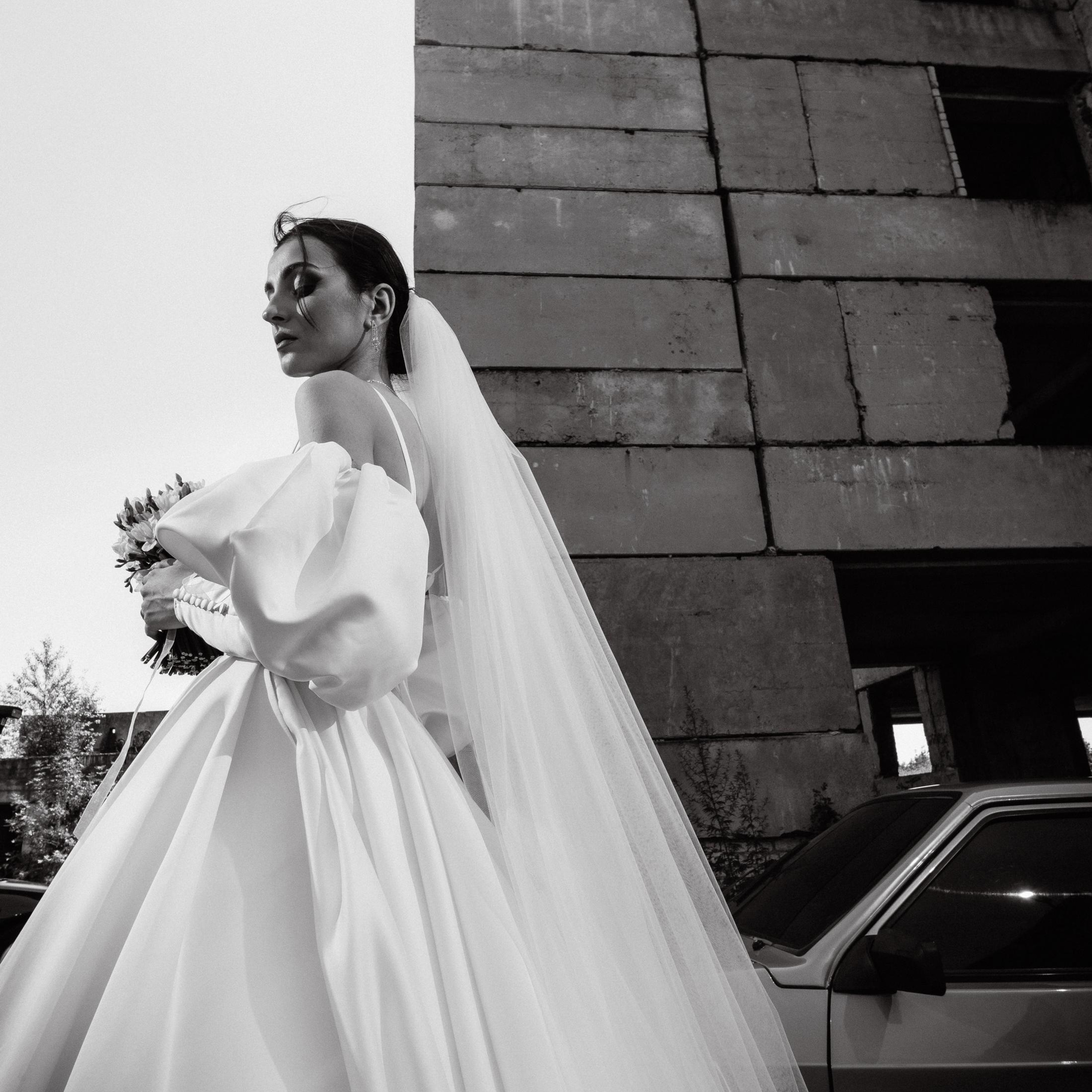 ЗАБРОШЕННАЯ. EFIMOV IN SPACE — свадебный фотограф