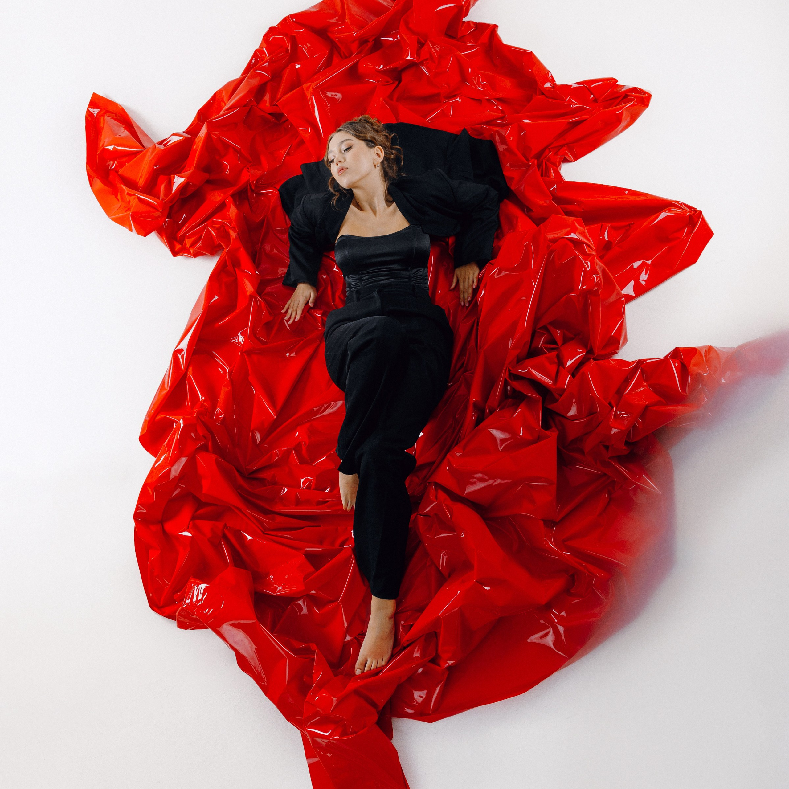 E V A. EFIMOV IN SPACE — свадебный фотограф